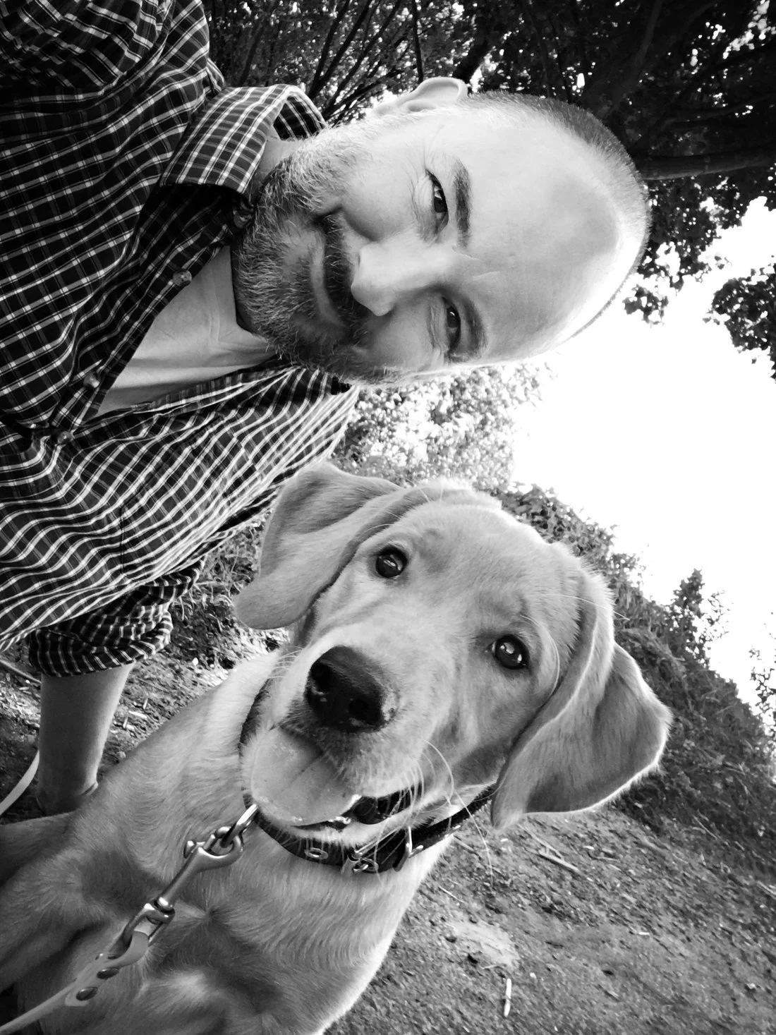 Bastian Géza Aschoff mit seinem Hund Stella