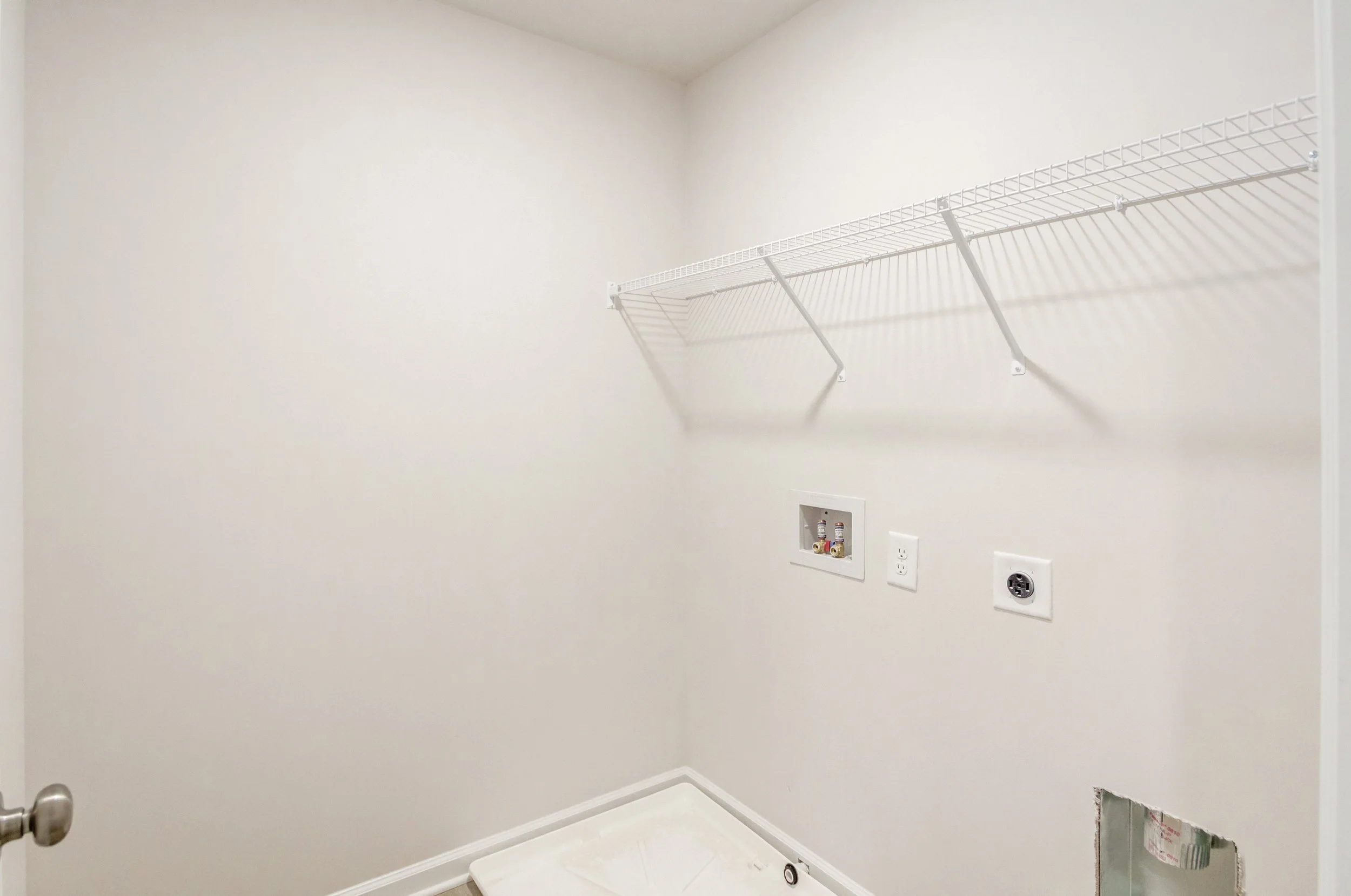 Magnolia Station Dr - Middle Unit-026 Isabelle Ryles.jpg