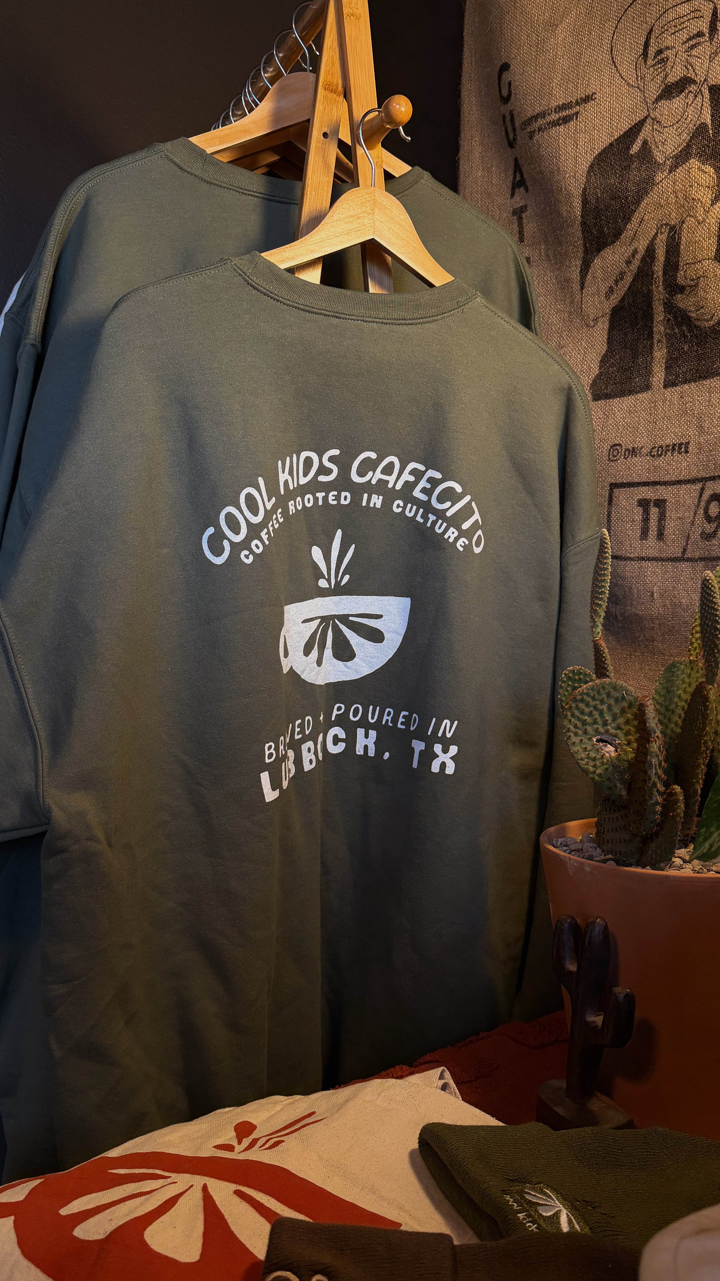 THE SIDE B SWEATSHIRT