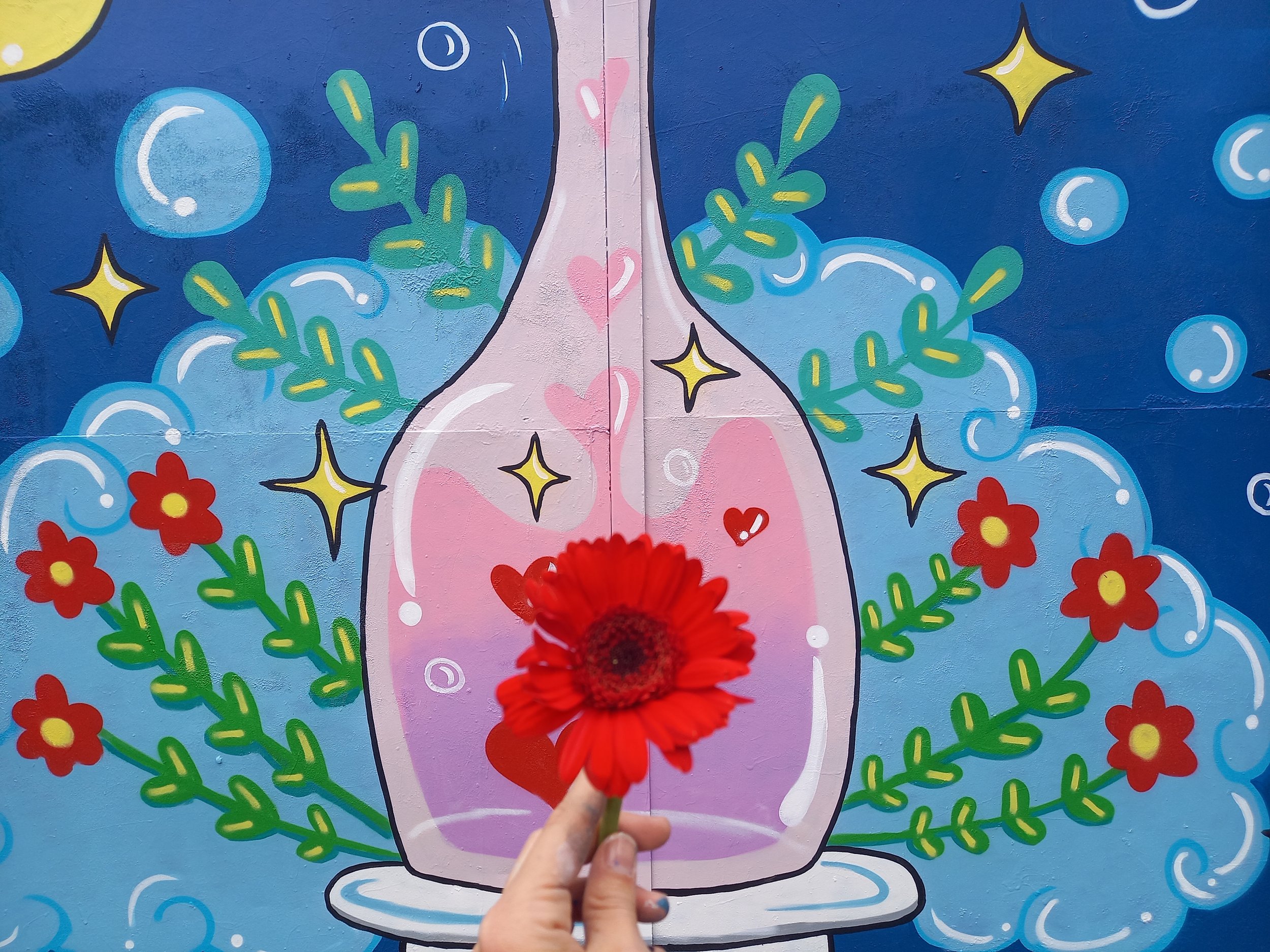 LARGE SCALE STREET MURAL