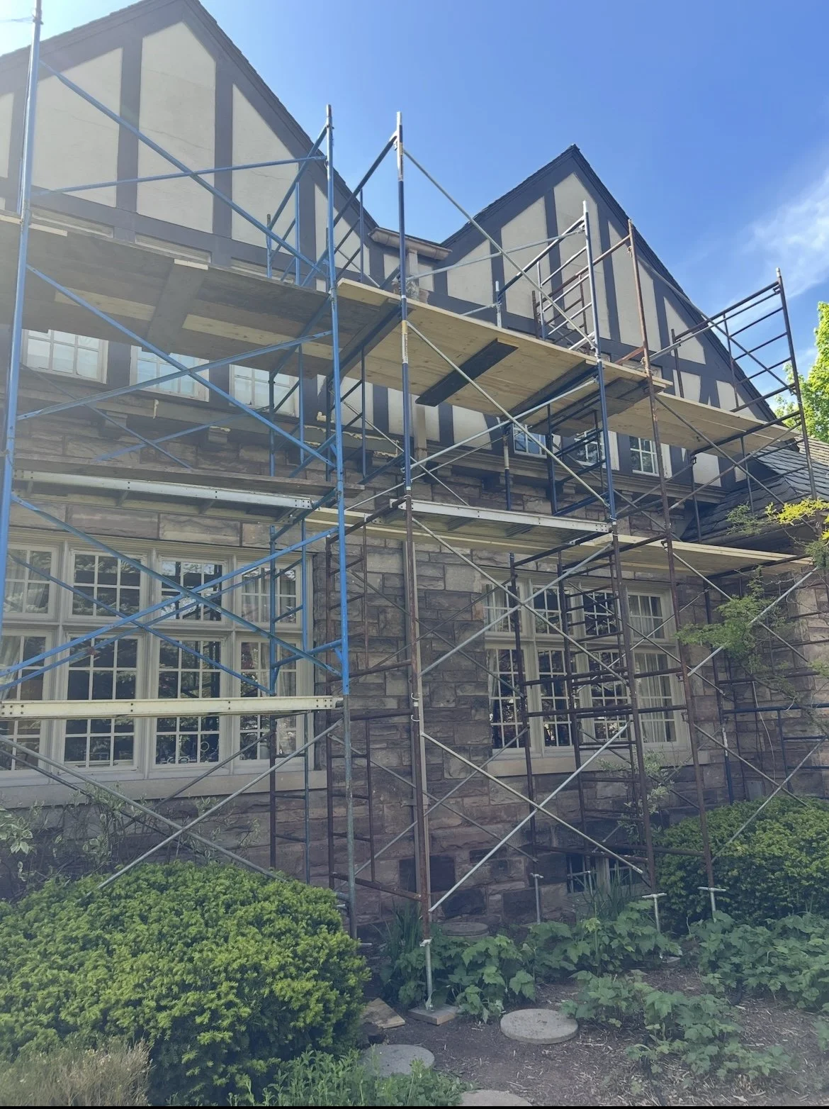 Oranssi project: studio shed