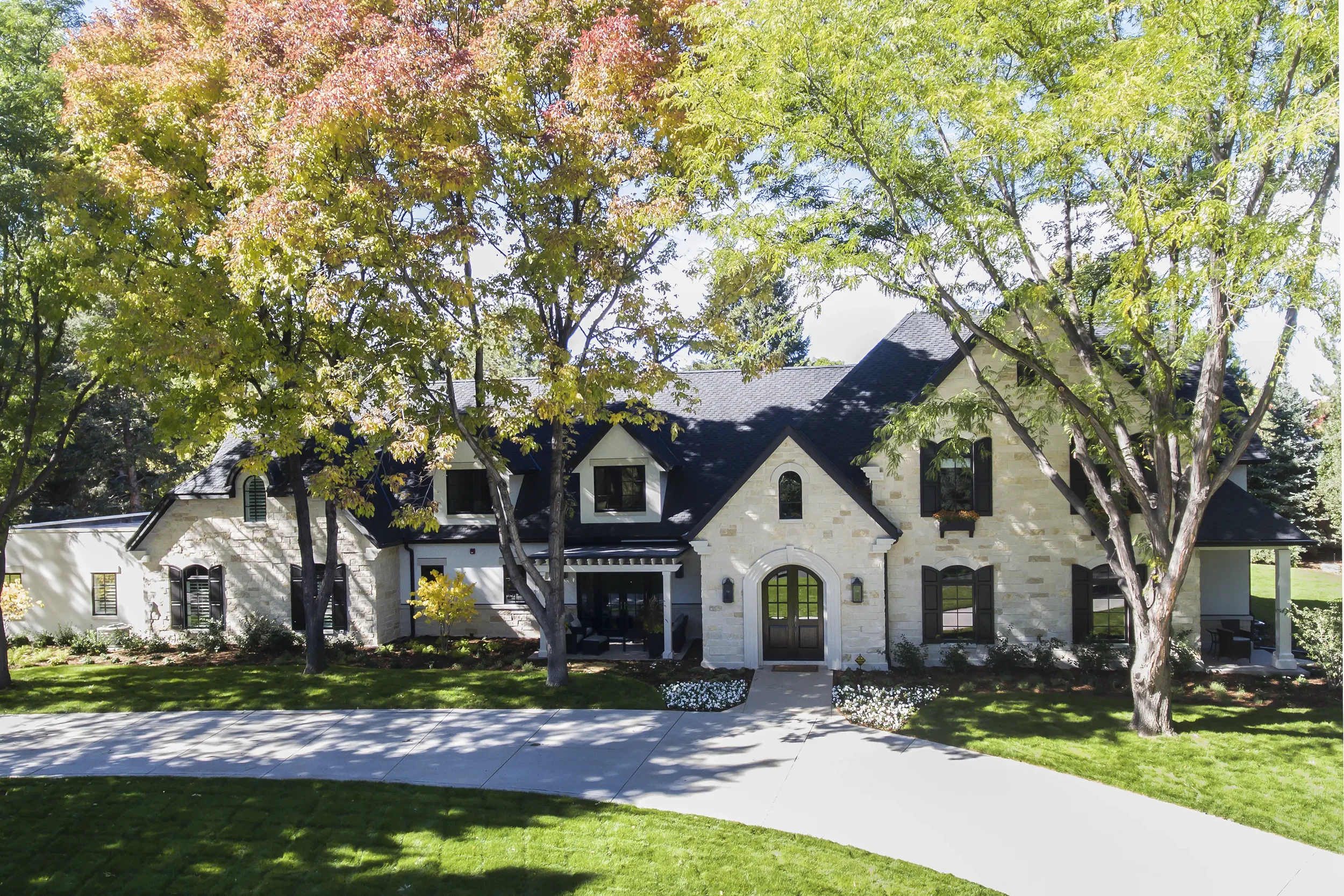 The Return on Investment of Professional Landscaping in Denver’s Premier Neighborhoods