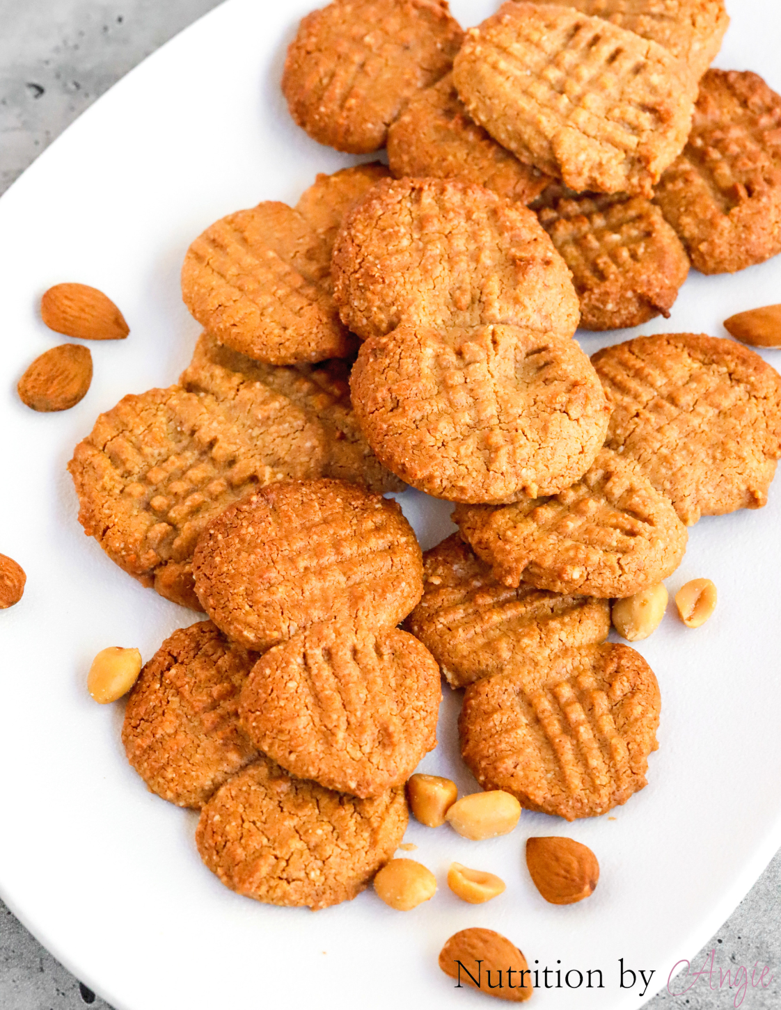3-Ingredient Keto Peanut Butter Cookies