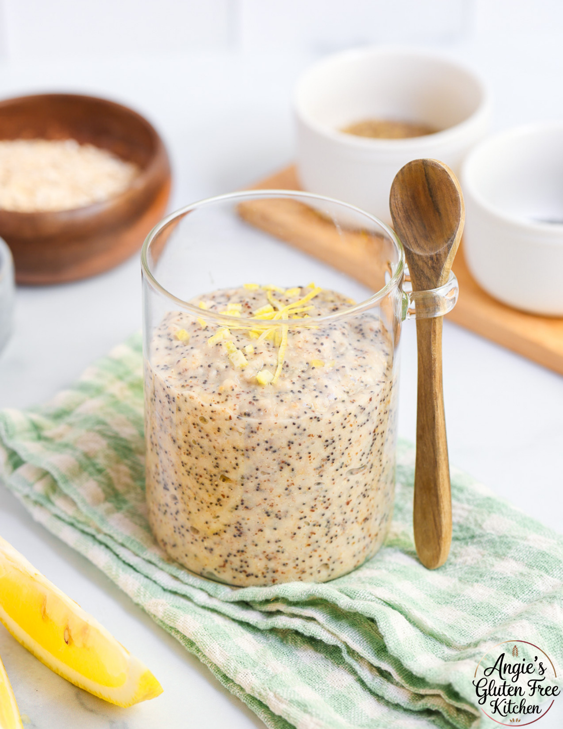 Lemon Poppyseed Oatmeal
