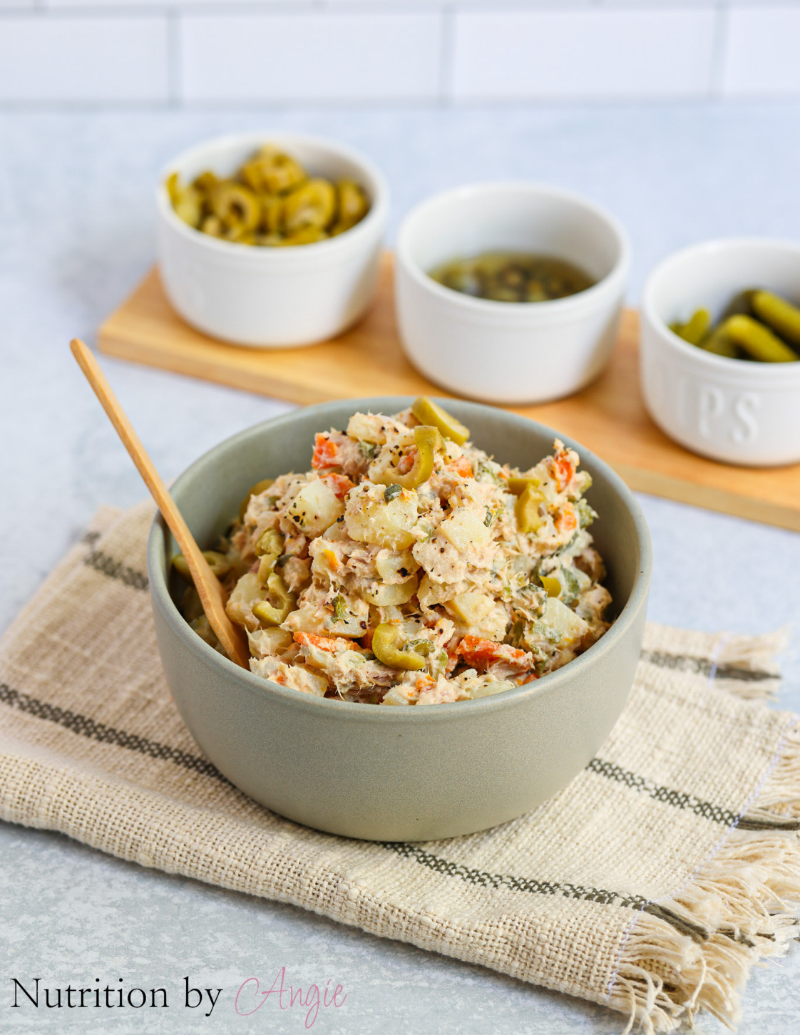 Cold Vegetable and Tuna Salad