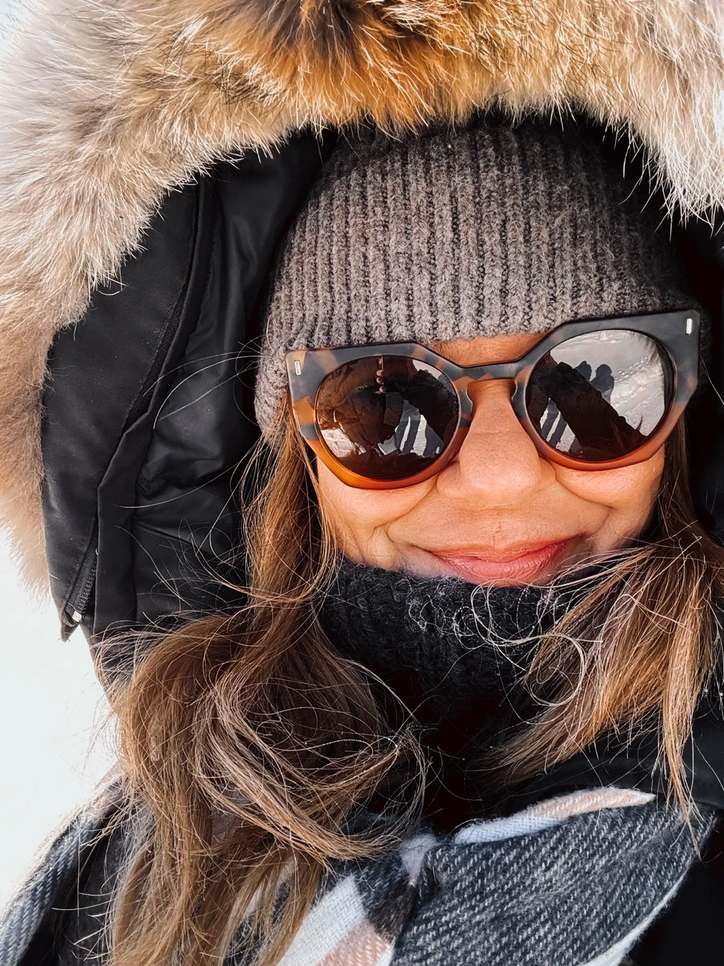 Ta v&eacute;rit&eacute; est plus importante que l&rsquo;opinion des autres. Plus importante que l&rsquo;approbation, que l&rsquo;image, que le besoin de pr&eacute;server un &eacute;quilibre qui t&rsquo;&eacute;touffe.

Te respecter commence par honor