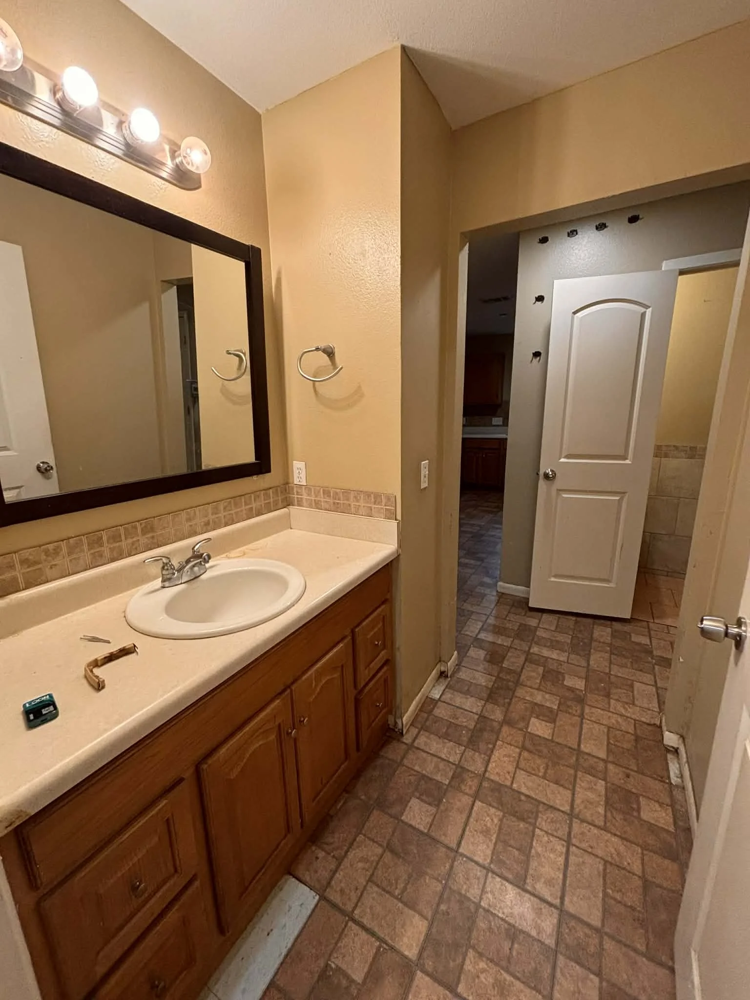 4e546cf3-e9da-442e-90e5-6a6168c715e9 (1).jpg