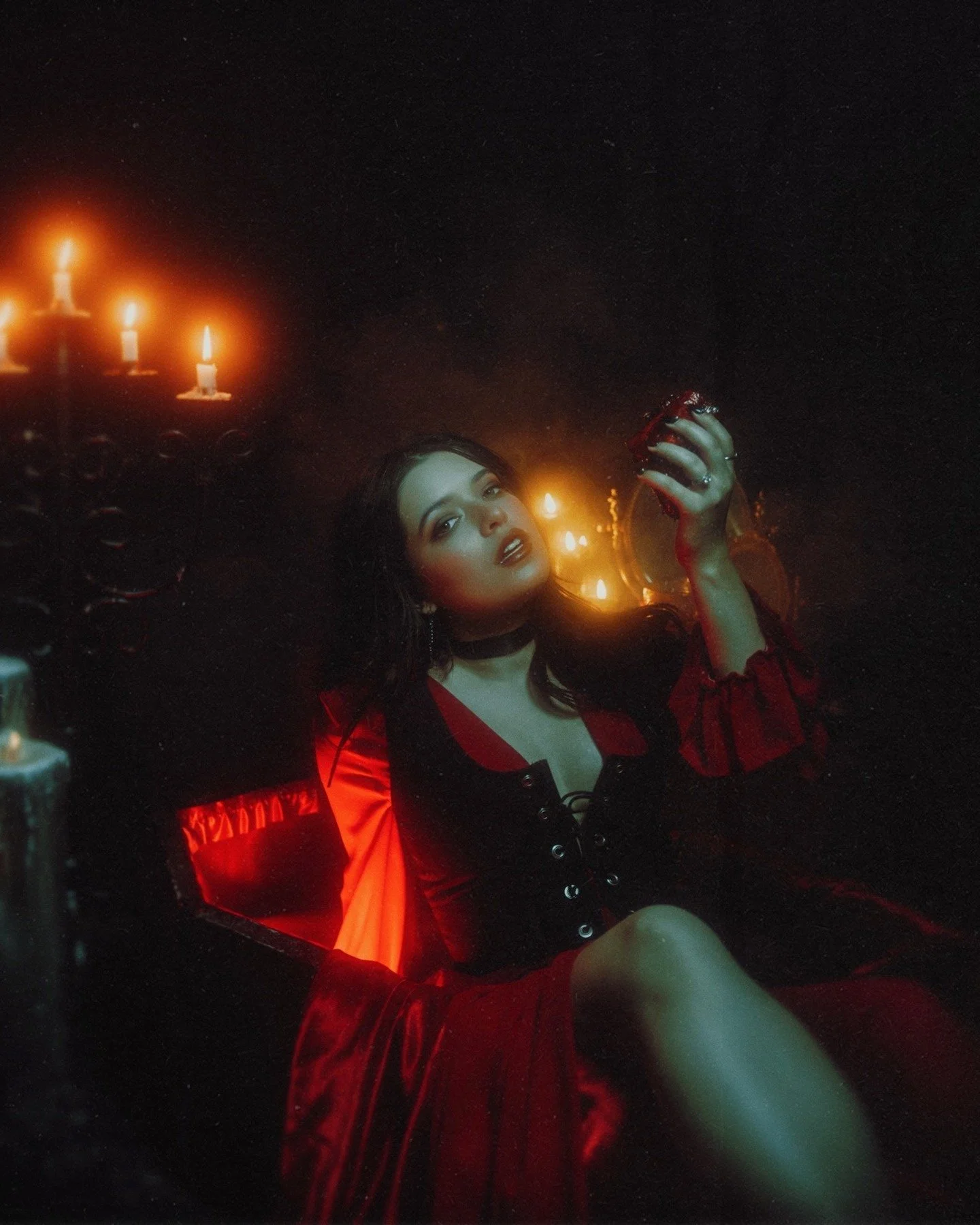 Got the most amazing vampire photoshoot in Salem done by the wickedly talented @light_witch ❤️👀