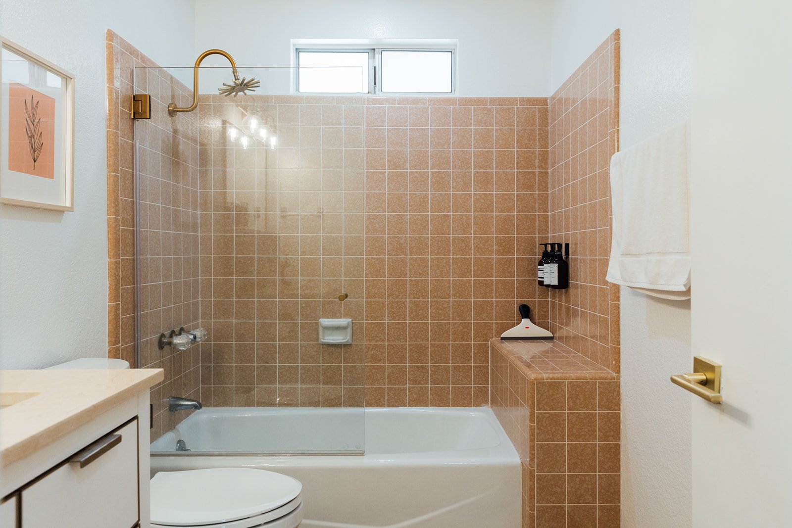 Bathroom2_008.jpg