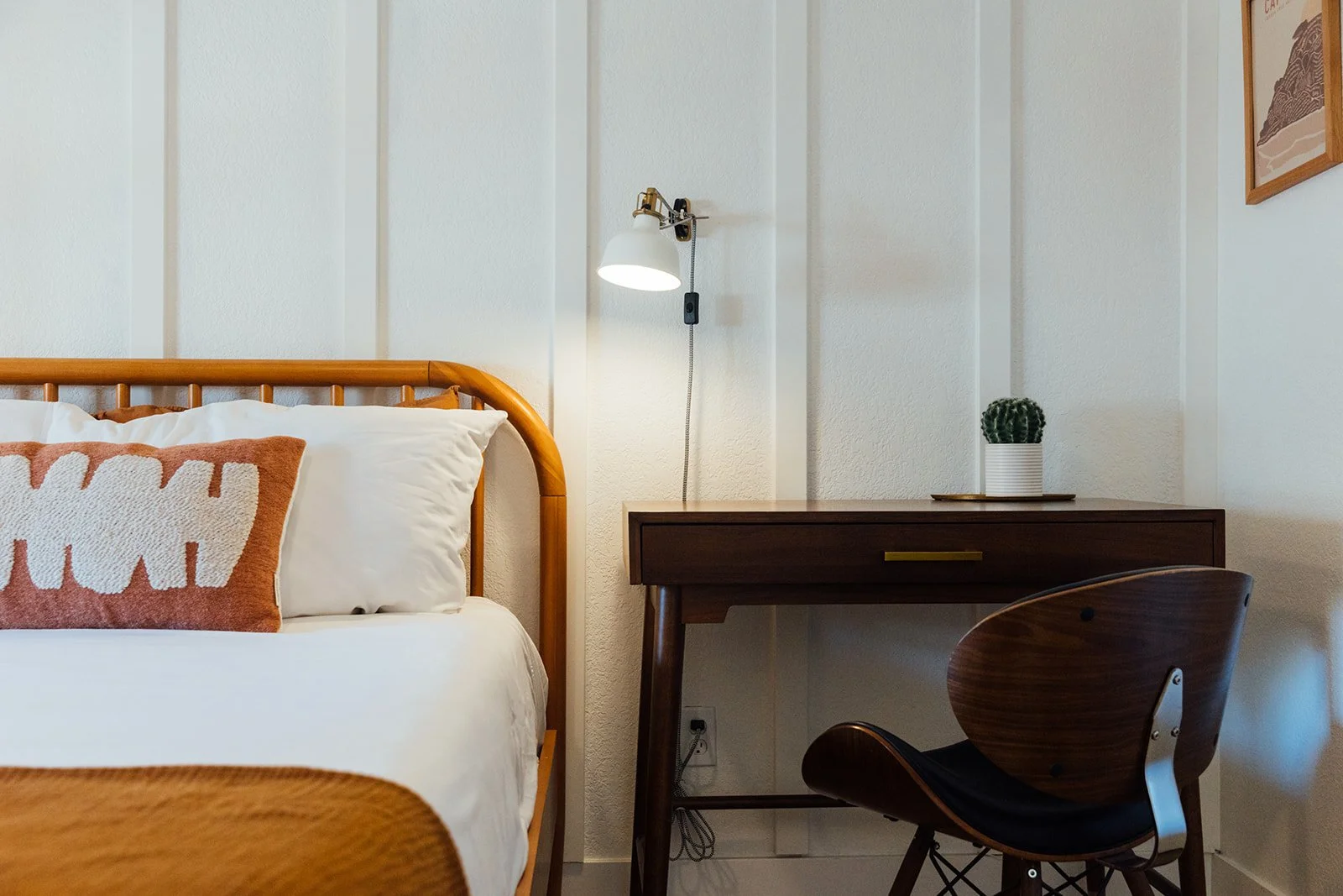 Bedroom2_003.jpg