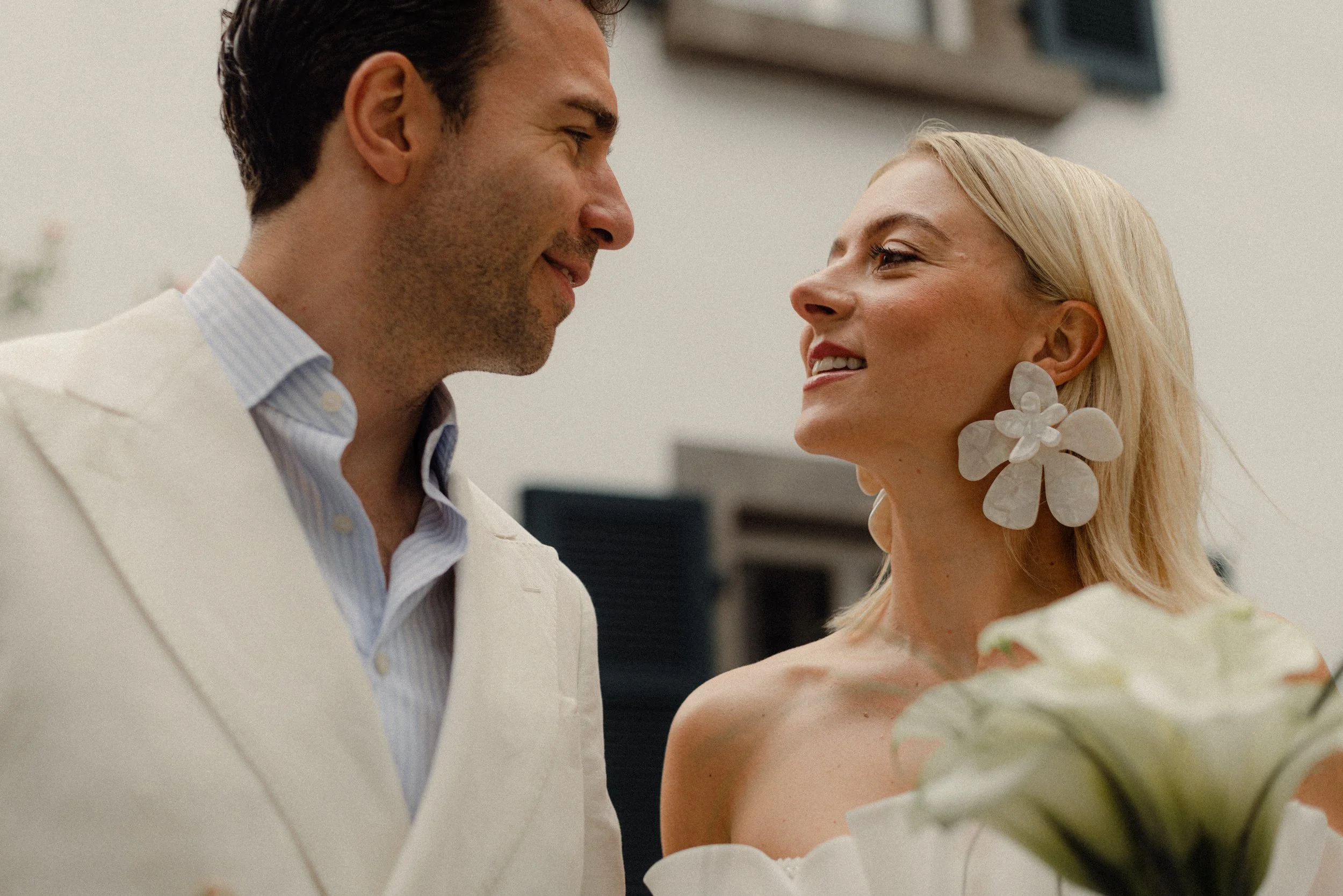 Laura & Philipp Standesamt by AM-83.jpg