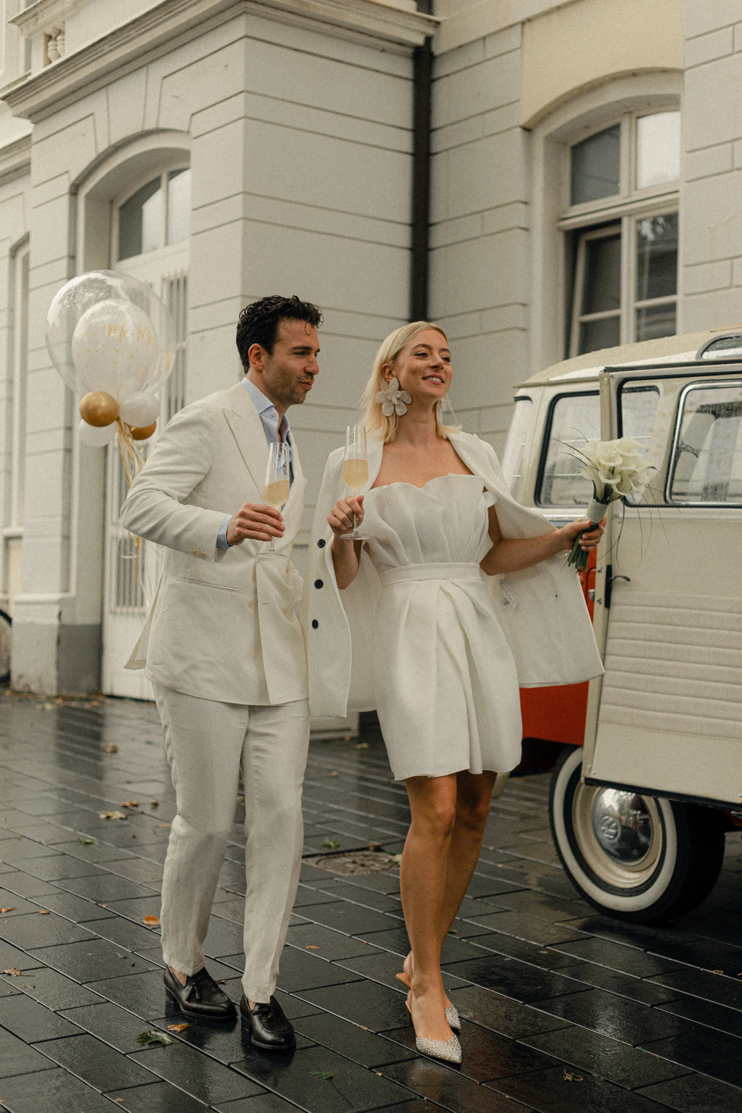 Website_Laura & Philipp Standesamt by AM-216.jpg