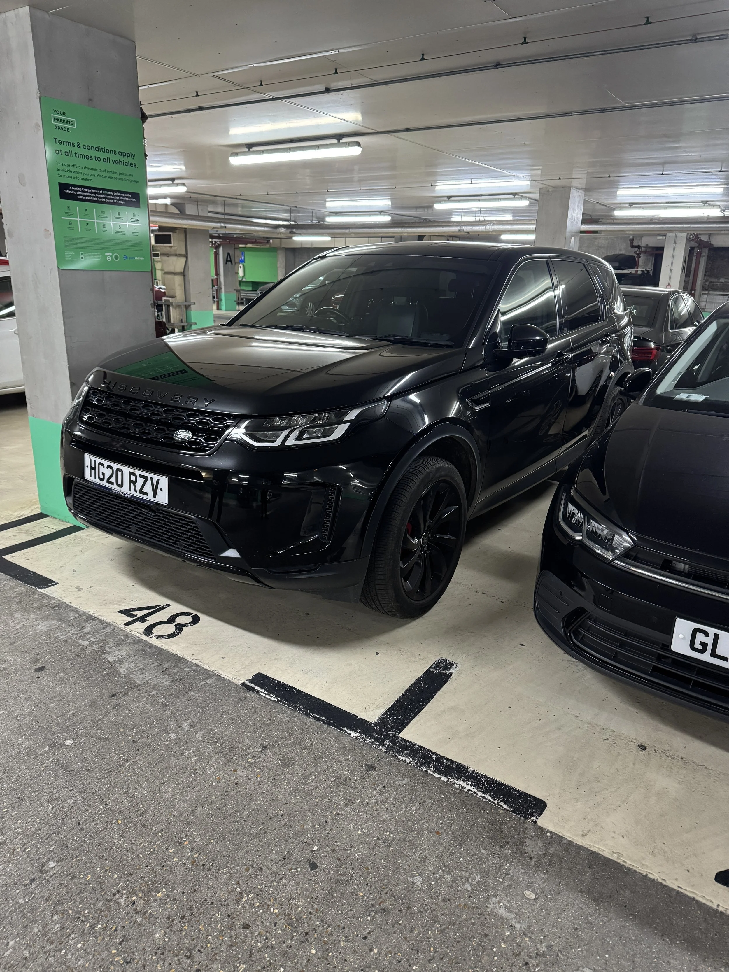 Car Hire Near Fulham Broadway Station: Convenient Rental in West London