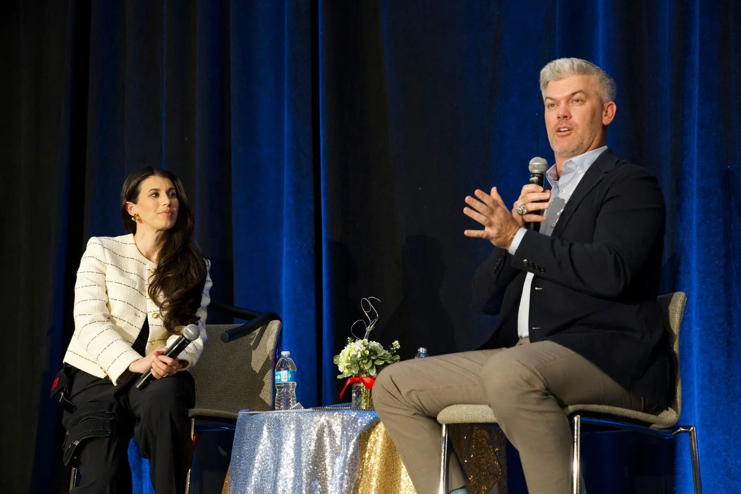 Busy days like this are what it&rsquo;s all about 💼➡️🏈

On Wednesday, TEAM LAMMI client Mark Murphy took the stage as keynote speaker at the Construction Business Group LLC Conference in Madison. Just an hour later, Mason Crosby &amp; Molly Crosby 