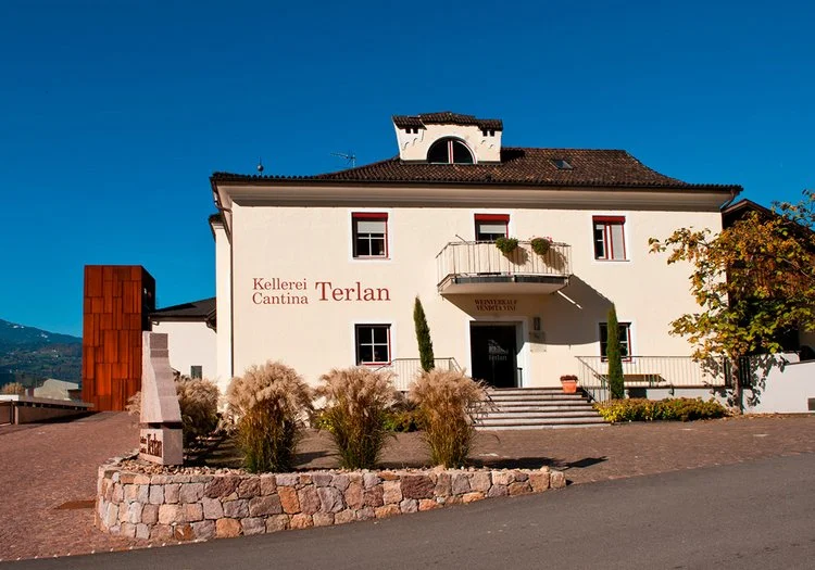 Twilight in Terlano | An Italian Love Story