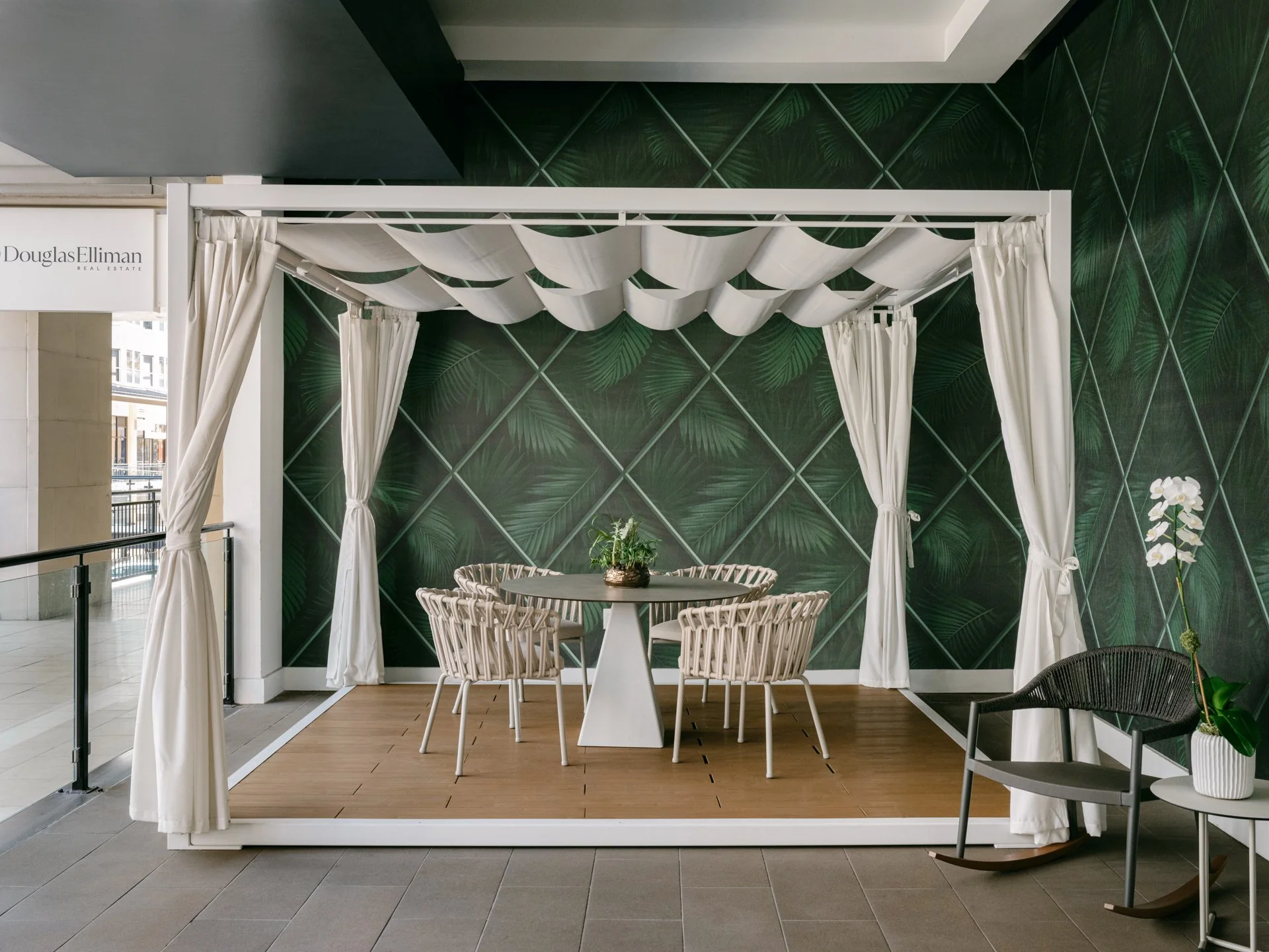 CASA DE Arrive - For Web-3.jpg