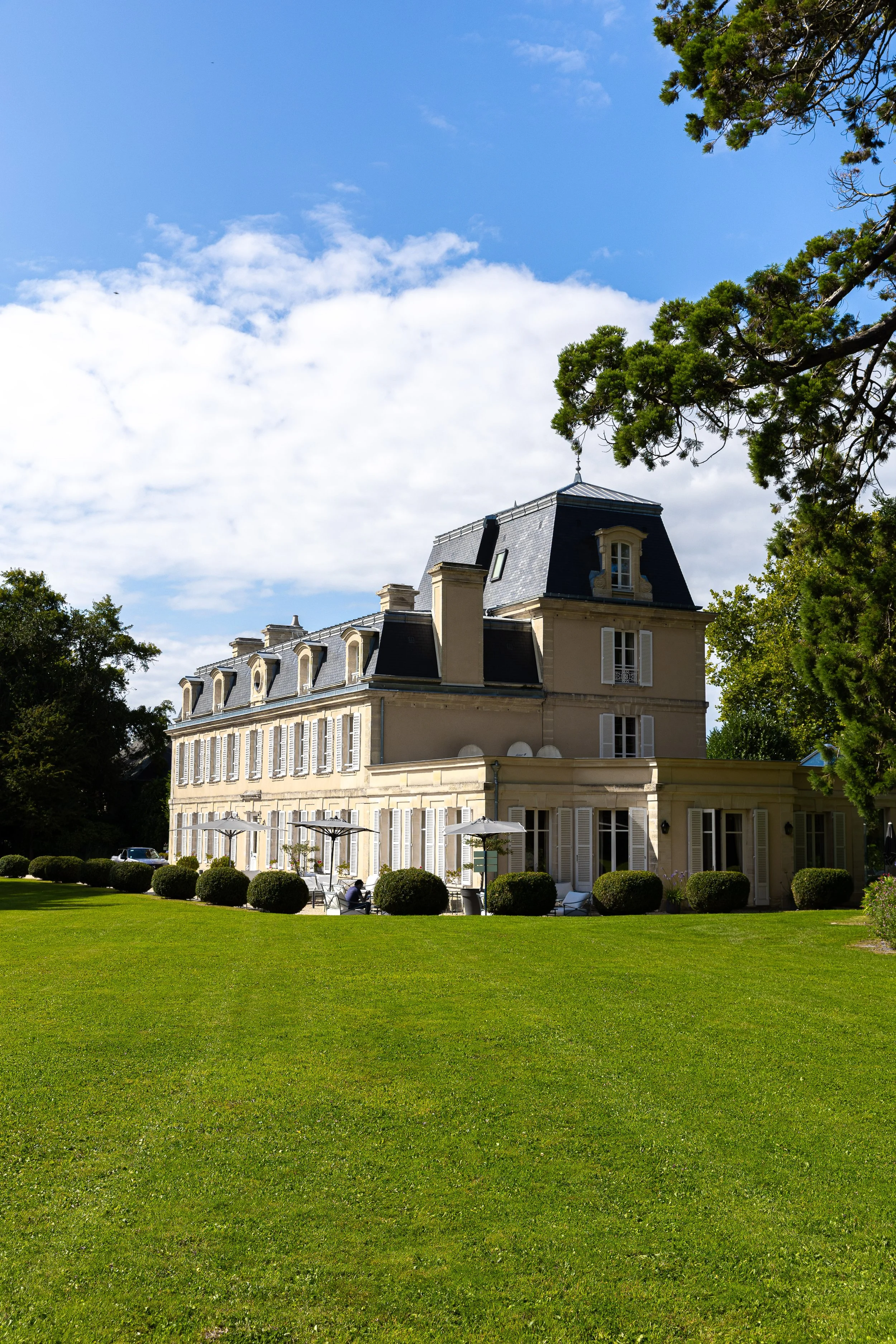 CHÂTEAU LA CHENEVIERE