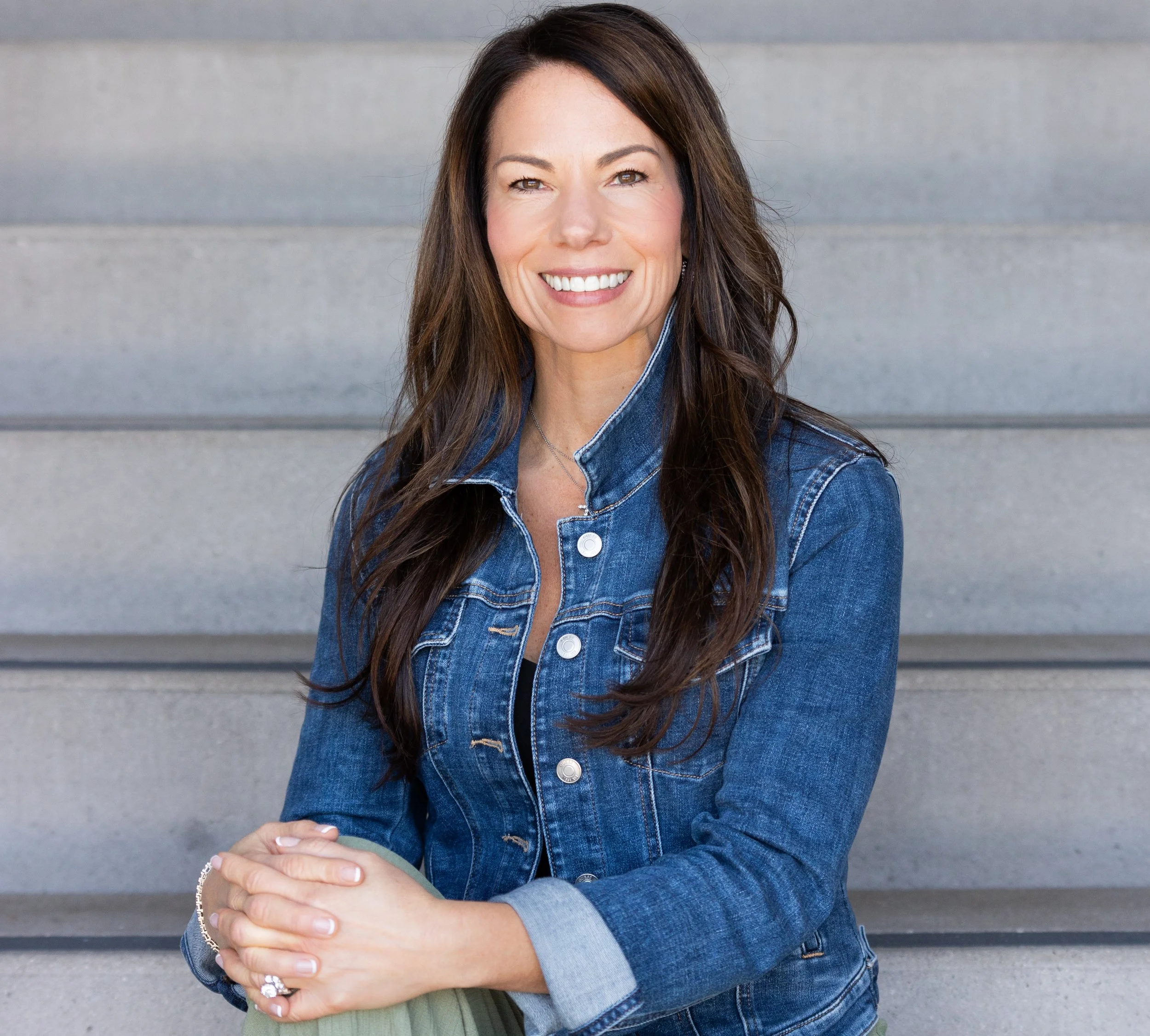 Tina Moore, Mindfulness Coach, guiding clients through powerful mindset shifting to help them reclaim their life and purpose.