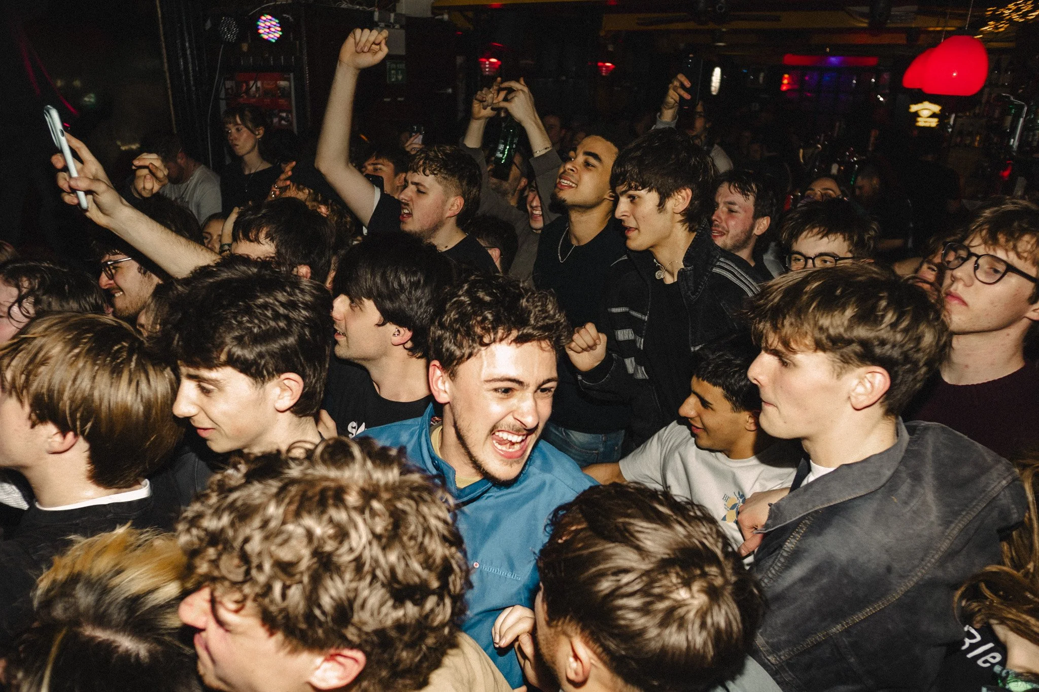 Bleech9_3_SoYoungLive_ElephantsHead_13.03.26-18.jpg