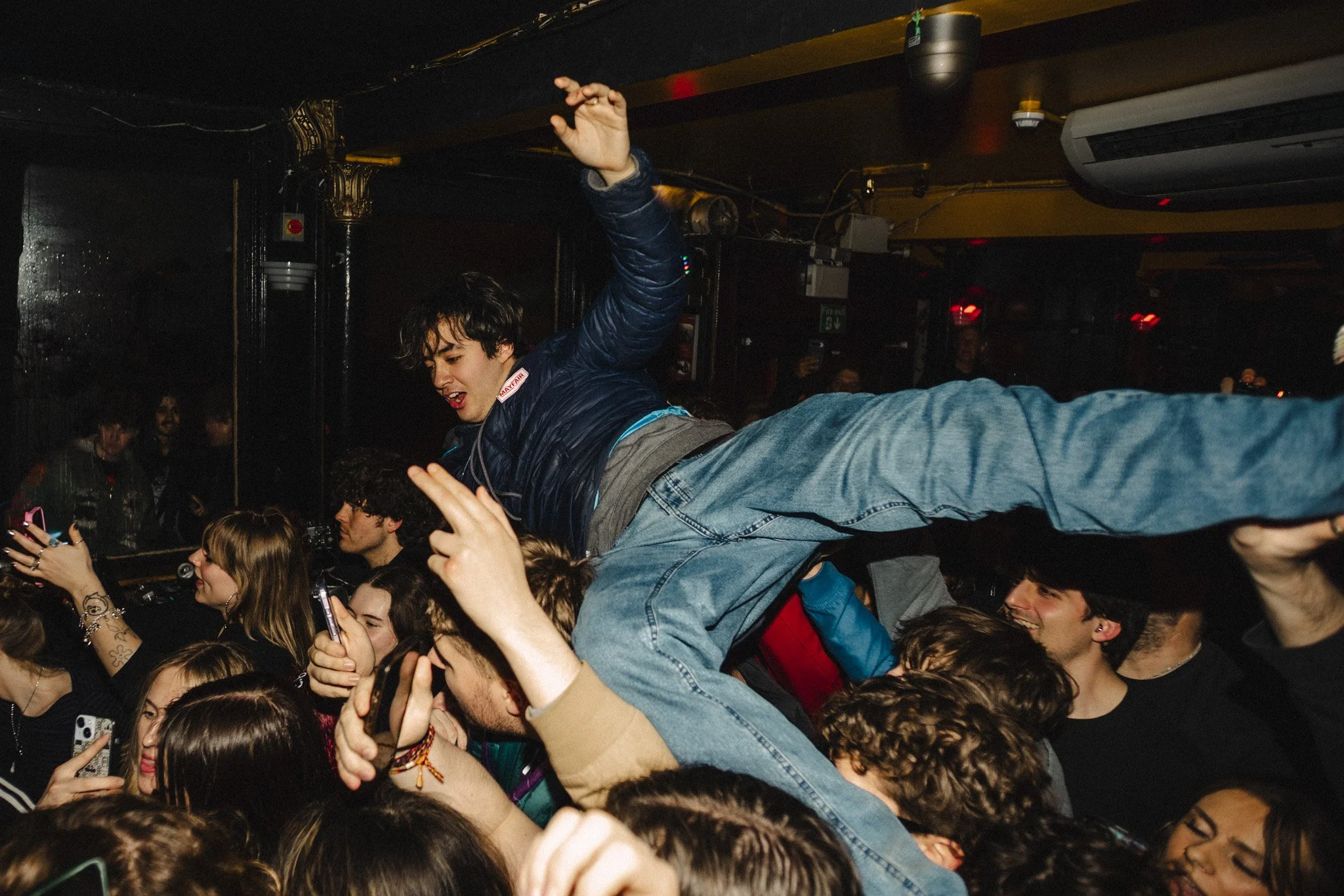 Bleech9_3_SoYoungLive_ElephantsHead_13.03.26-9.jpg
