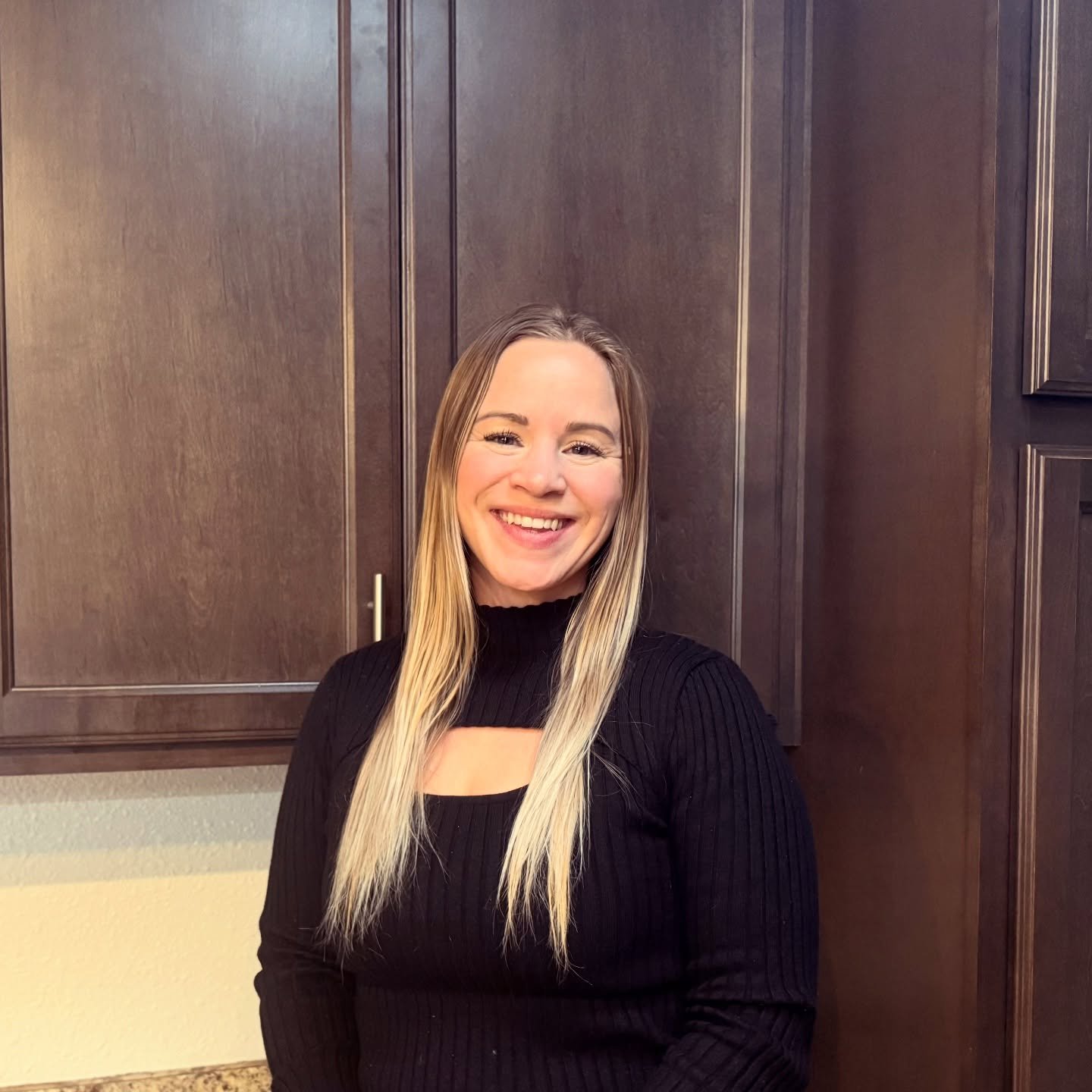 Hi, I&rsquo;m Angelica 🤍

I&rsquo;m the hands behind Barre Naturals.

Barre Naturals was created from a desire for simplicity &mdash; skincare made with intention, using ingredients that support the skin instead of working against it.

Many of our c