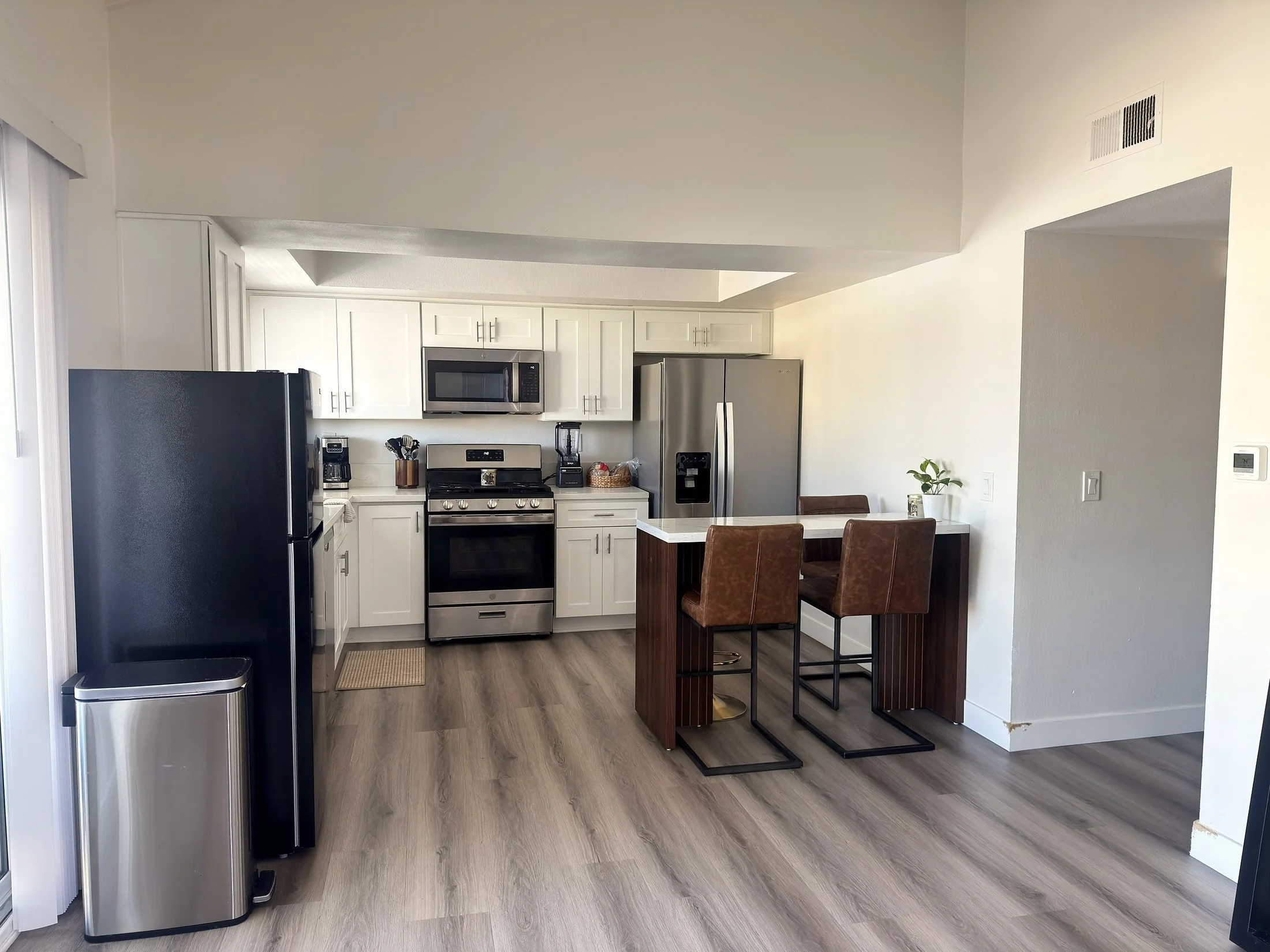 3-kitchen.jpg