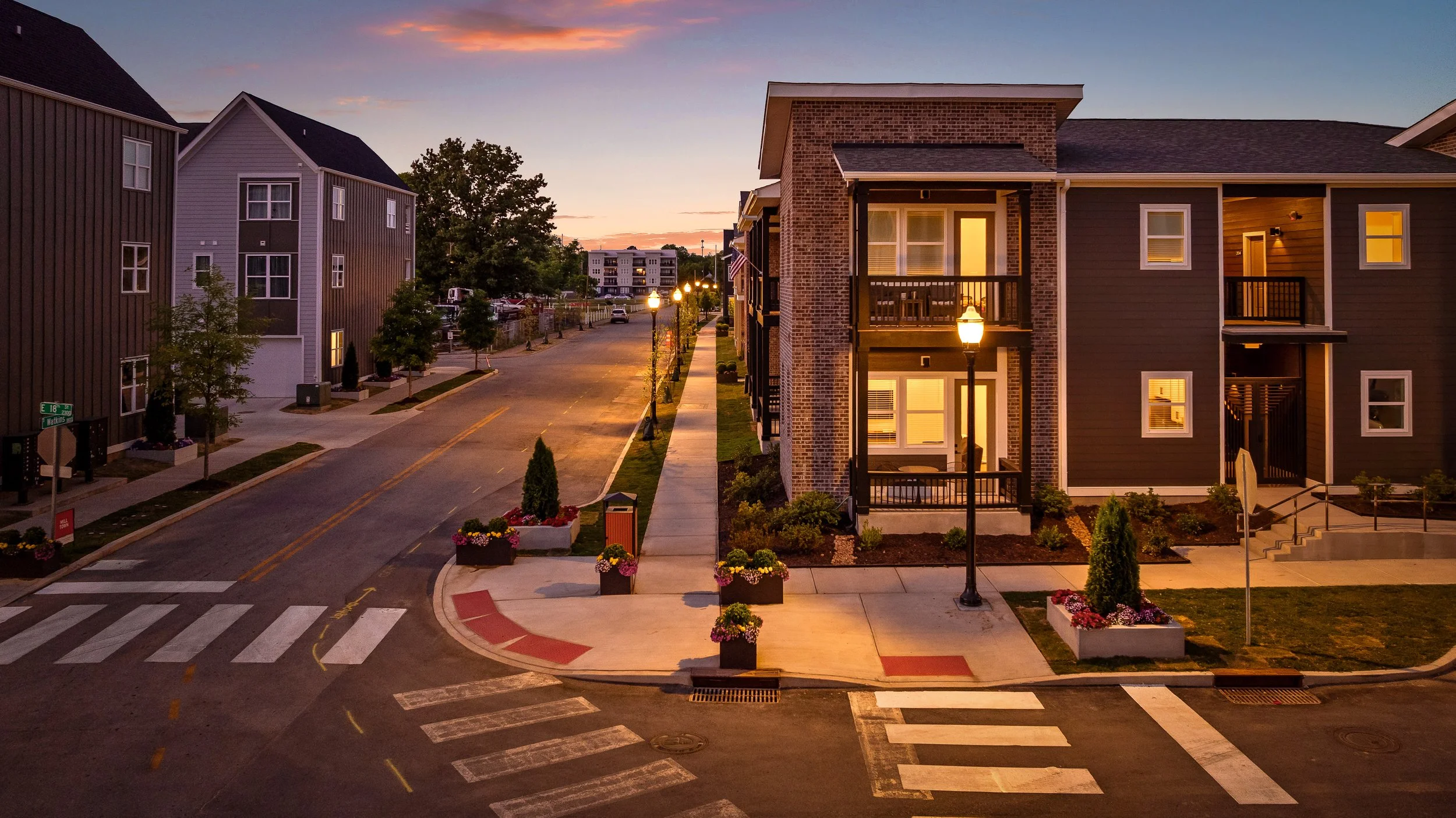 147-E 18th-147.jpg