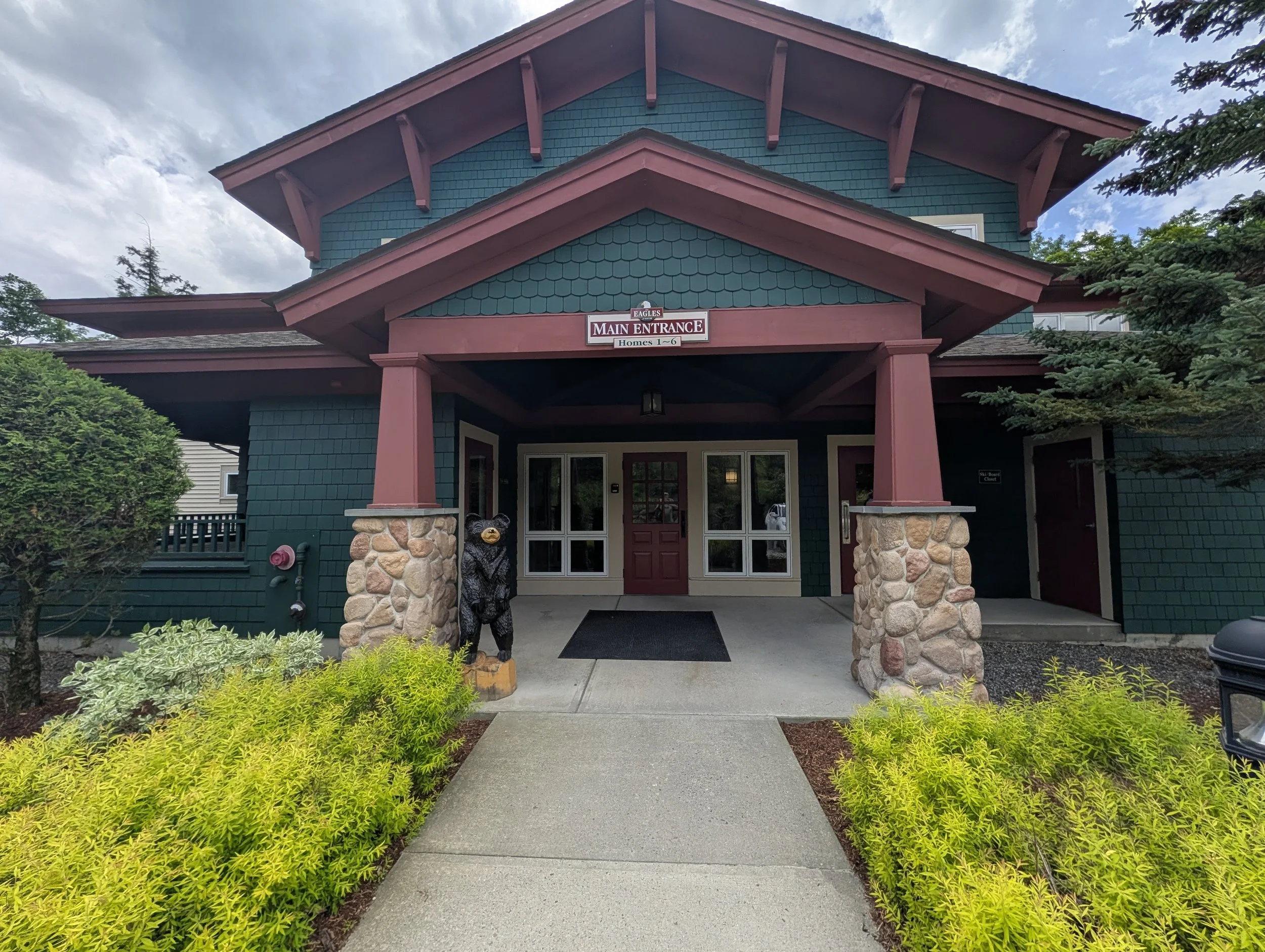 Eagles Entrance