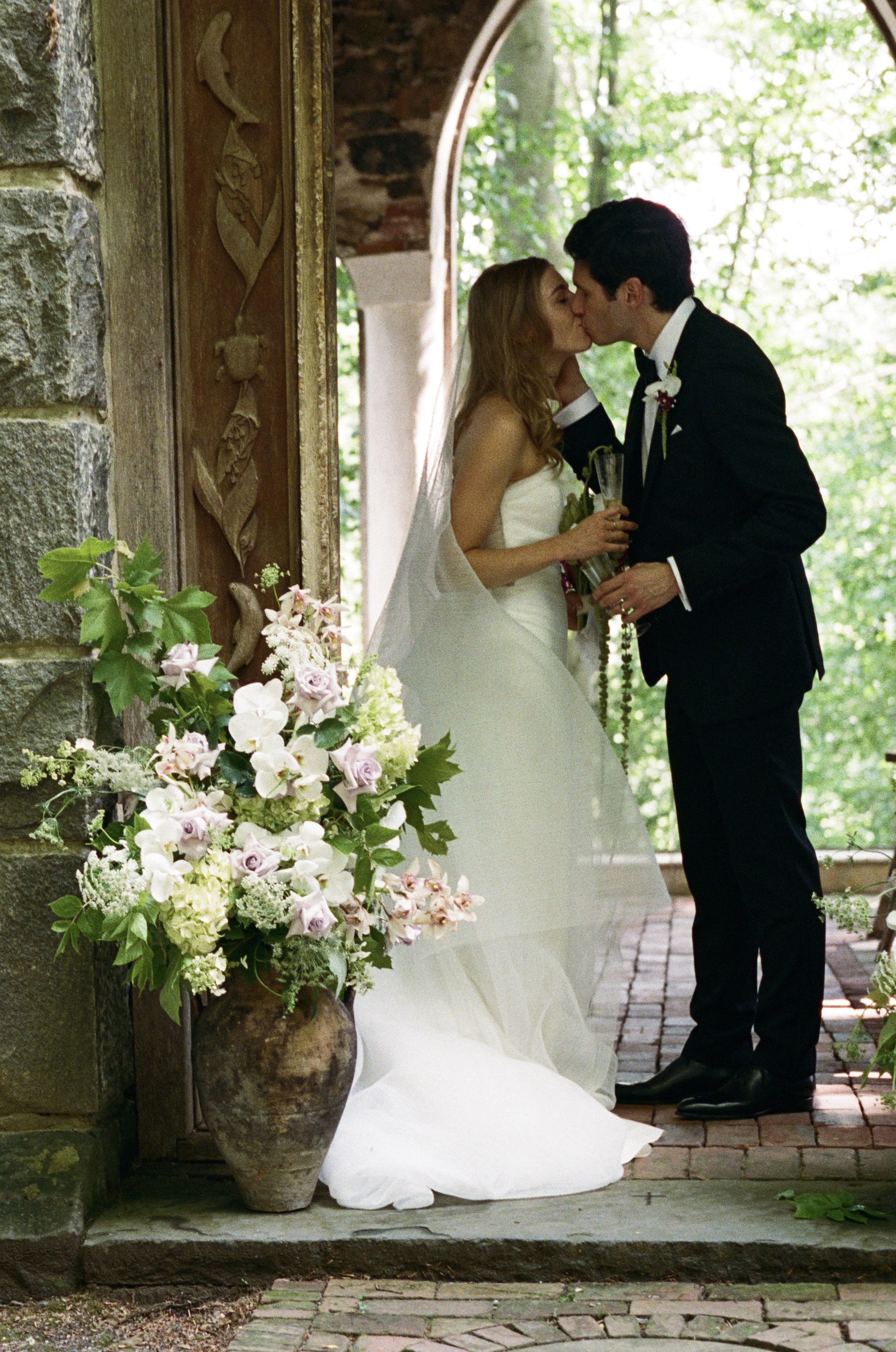 delaware-wedding-ceremony-couple-flowers.JPG
