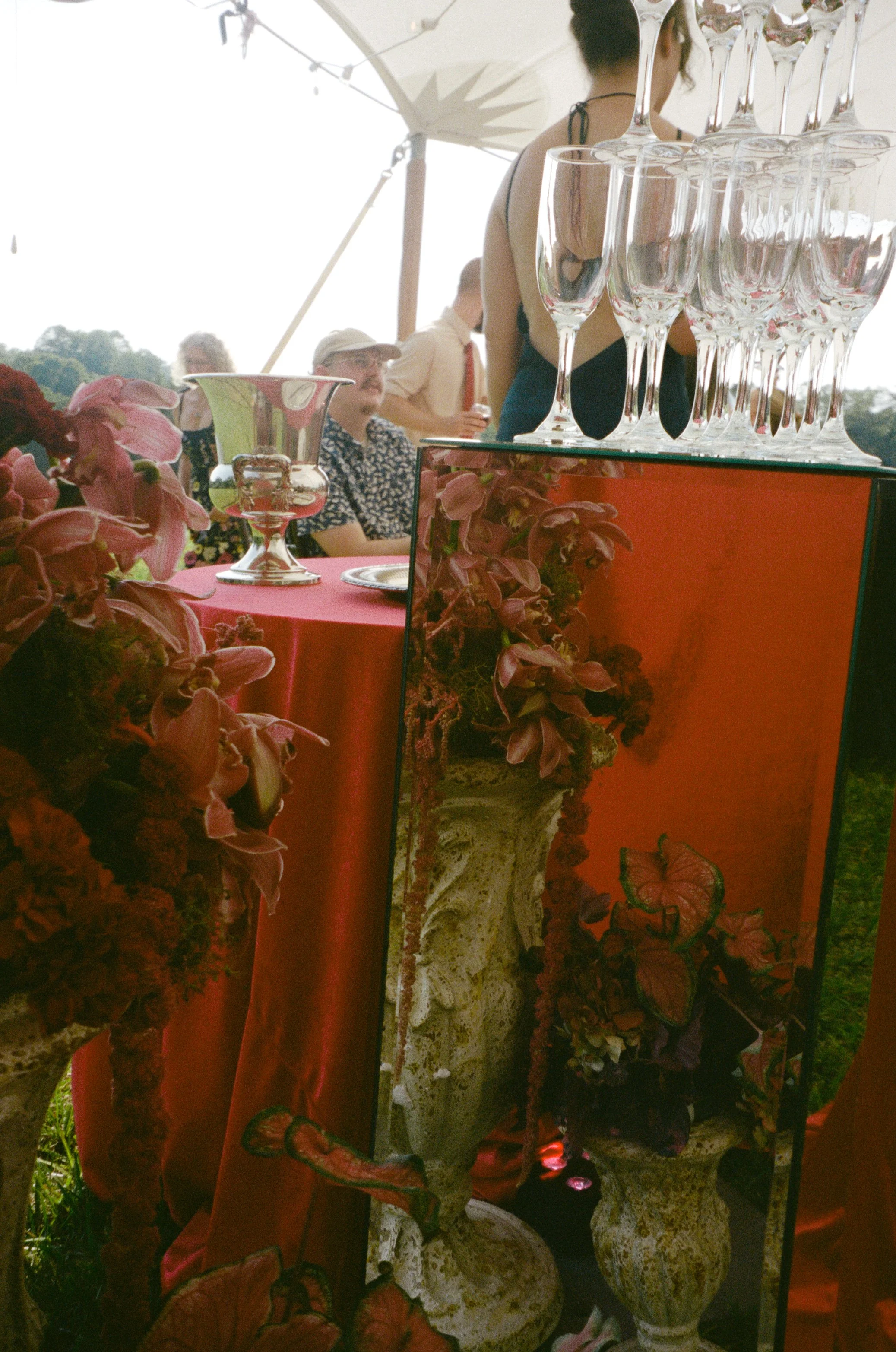 delaware-wedding-reception-mirror.jpg