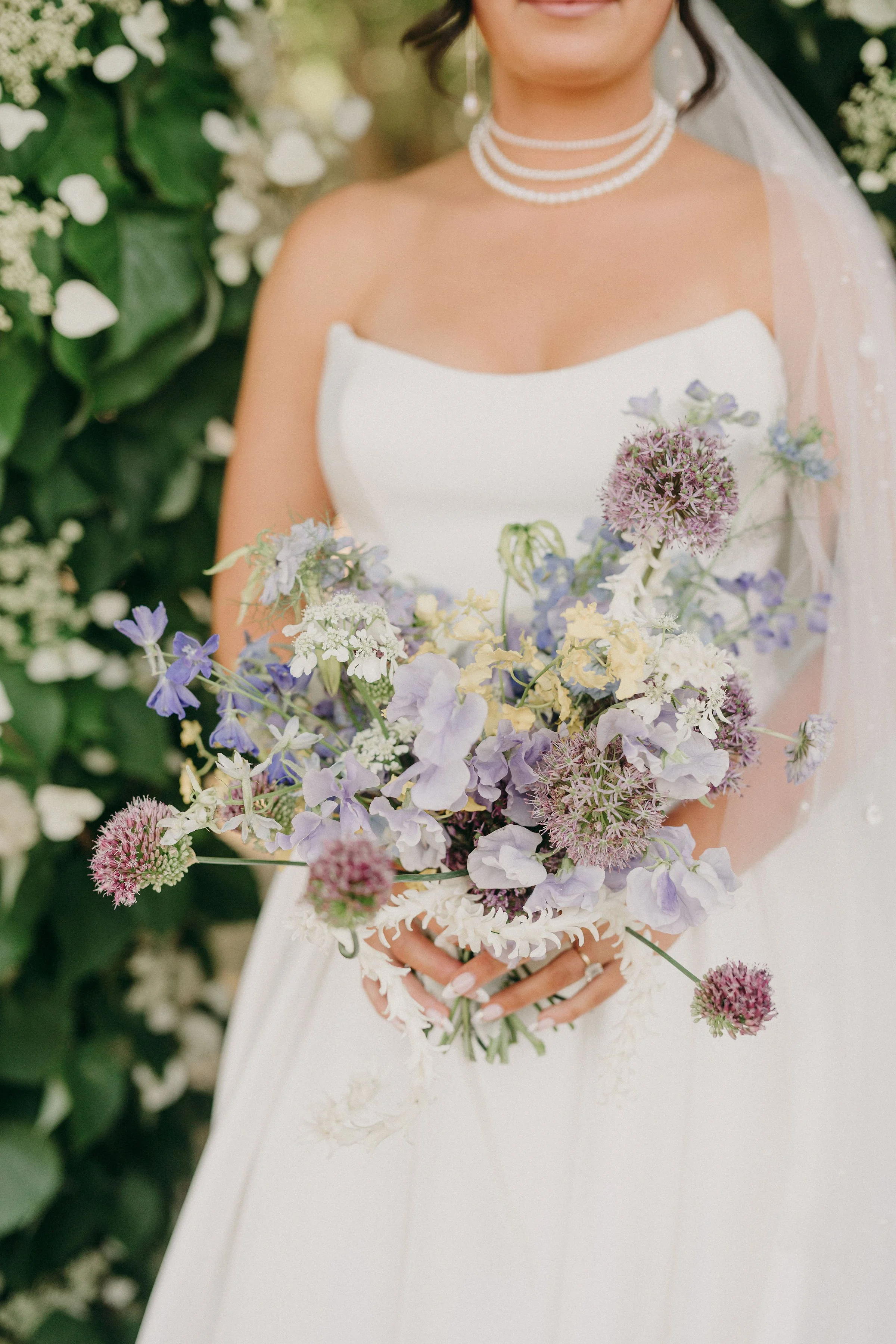 bride-bouquet-flowers-wedding.jpg