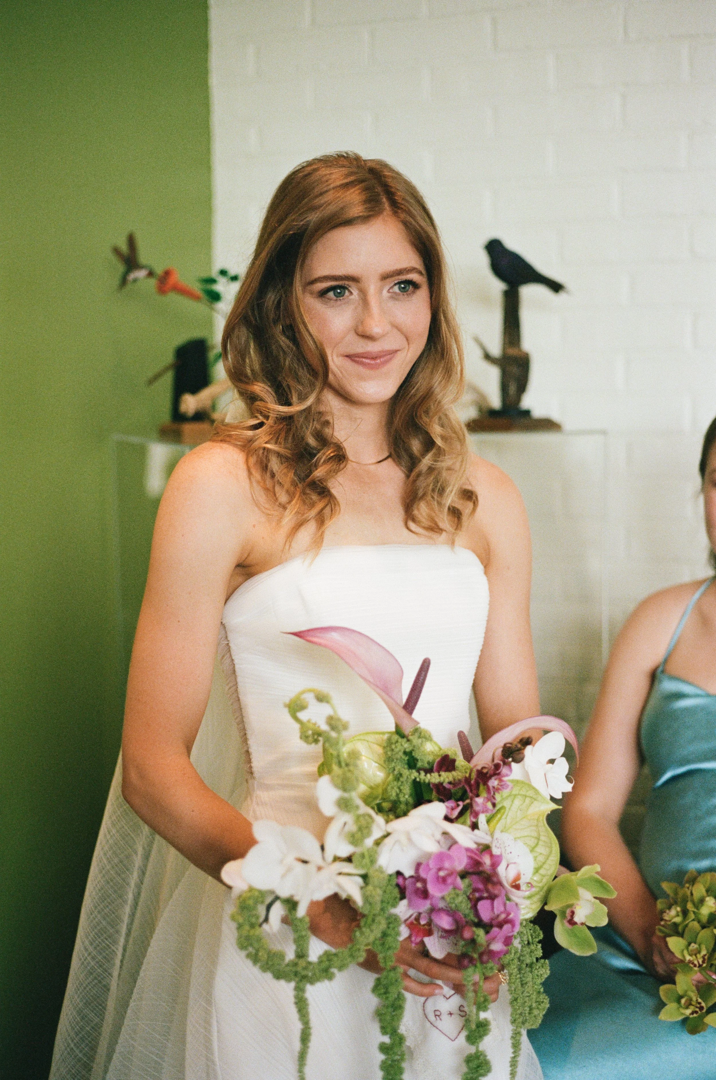 delaware-wedding-bride-bouquet-flowers.jpg