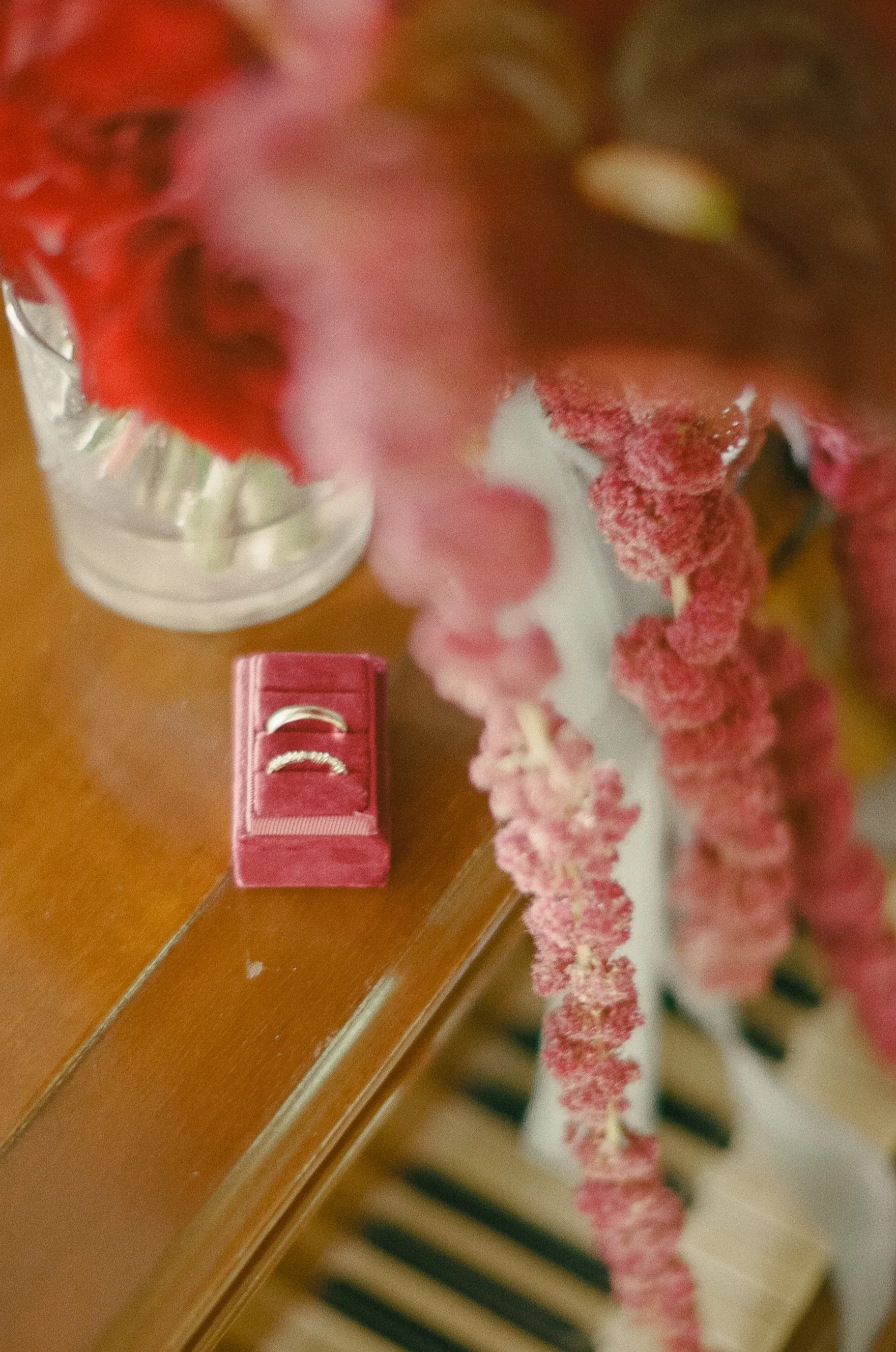 wedding-flowers-detail-red.jpg