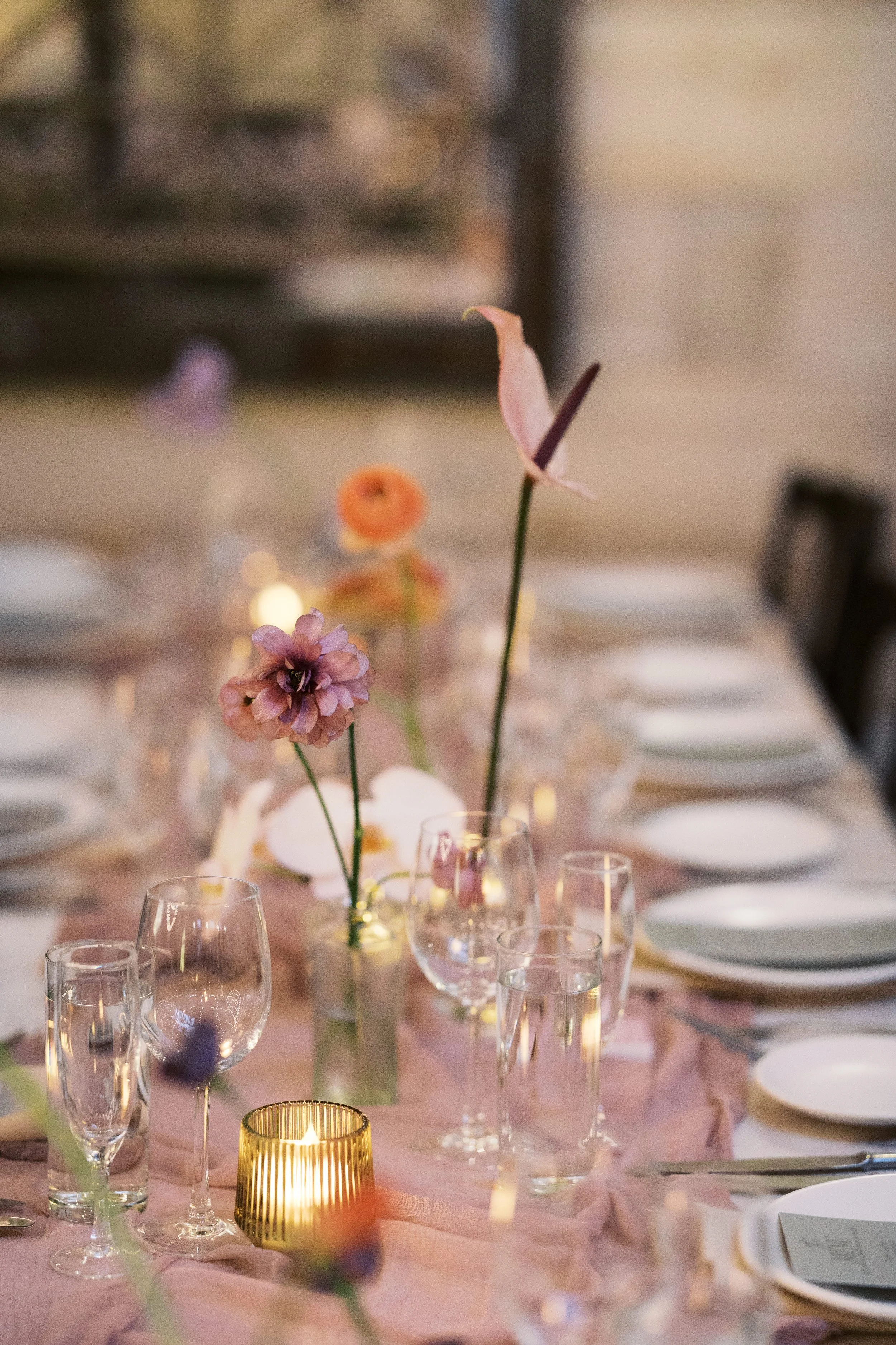 terrain-devon-table-flowers.jpg