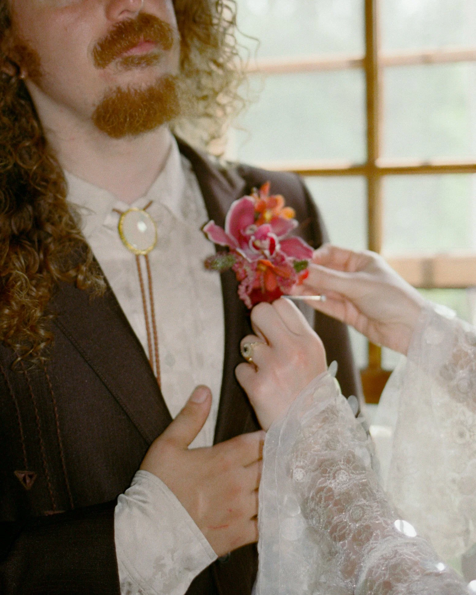 wedding-groom-boutonniere-detail.jpg