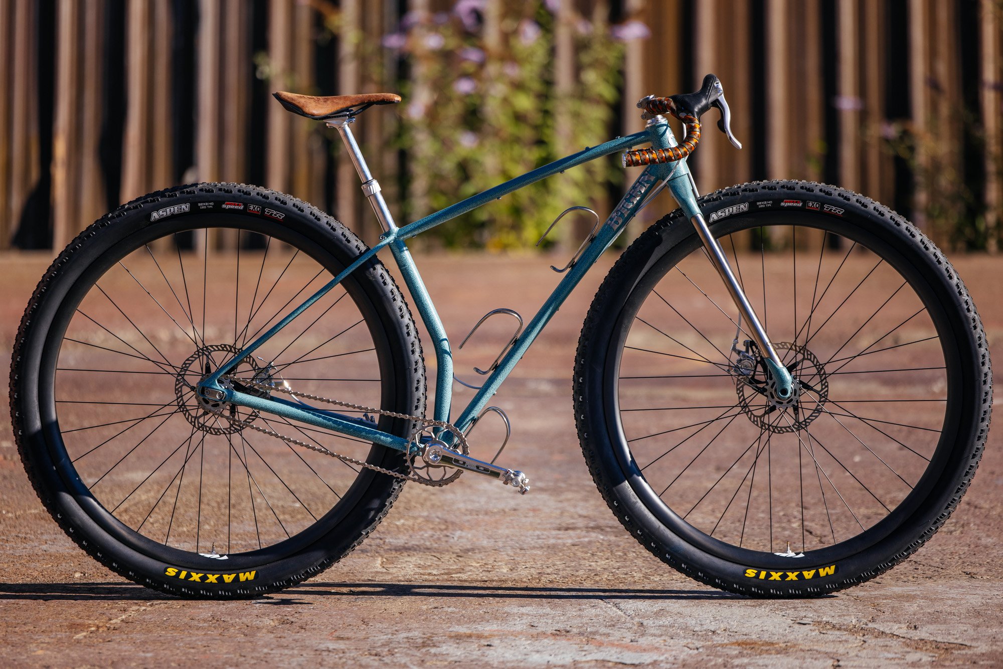 2025-Made-Bike-Show-Btchn-Lonesome-Dove-32er-40.jpeg