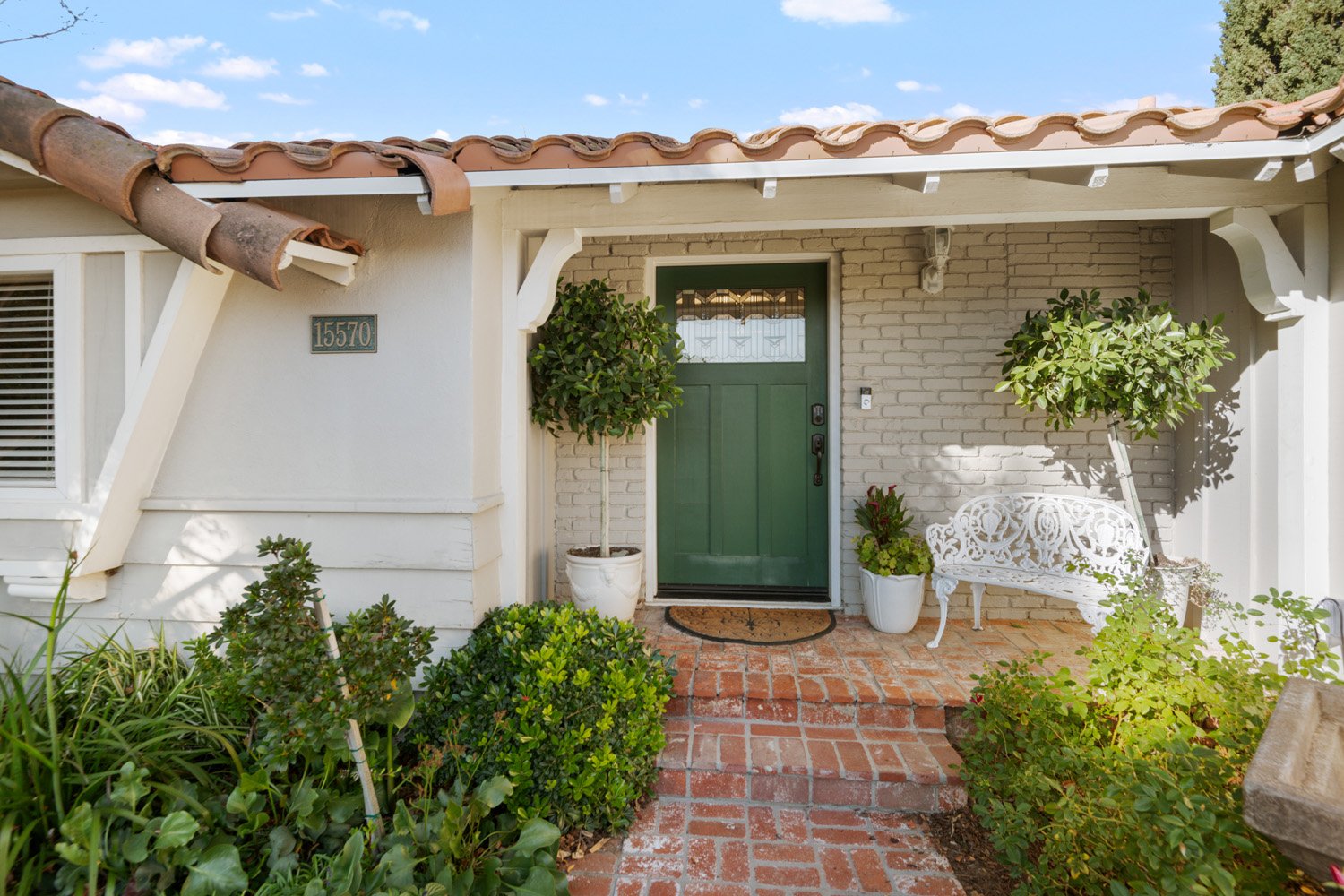 15570 Briarwood 5.jpg