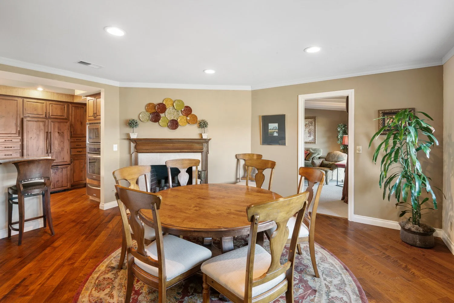 15570 Briarwood 21.jpg
