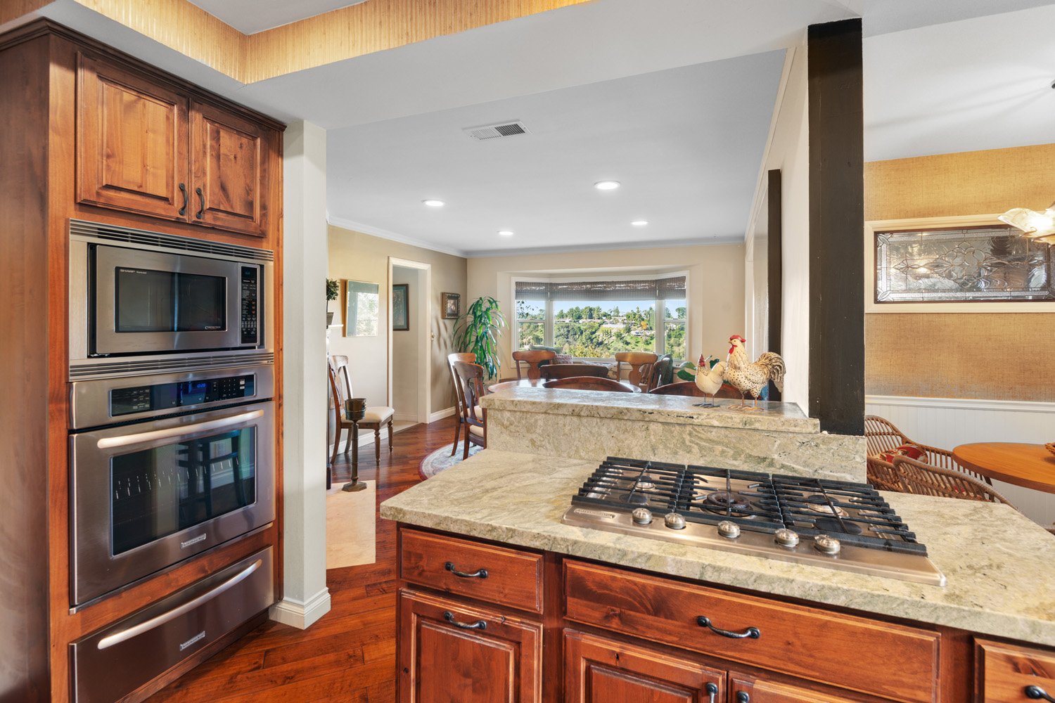 15570 Briarwood 30.jpg