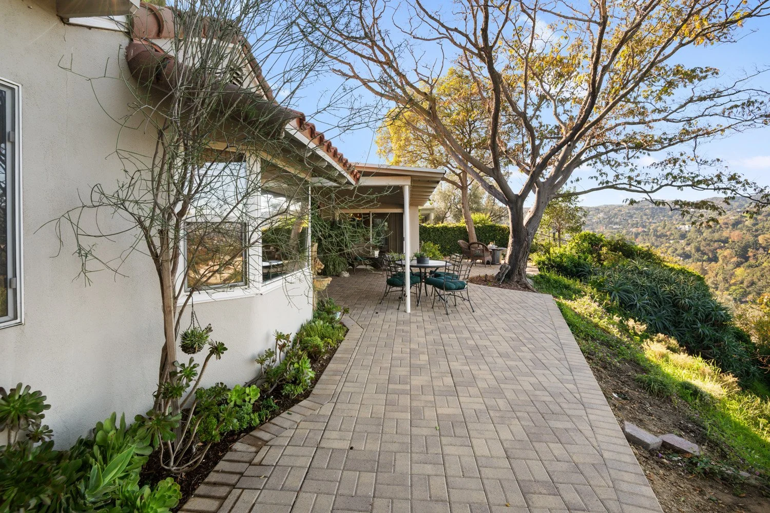15570 Briarwood 50.jpg