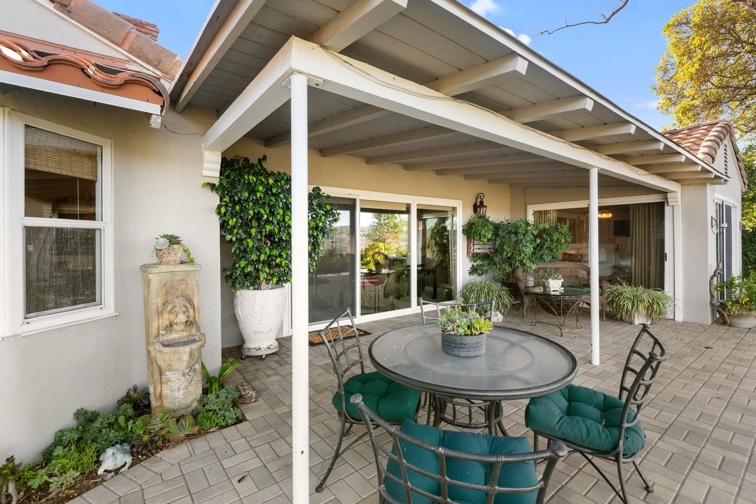 15570 Briarwood 51.jpg