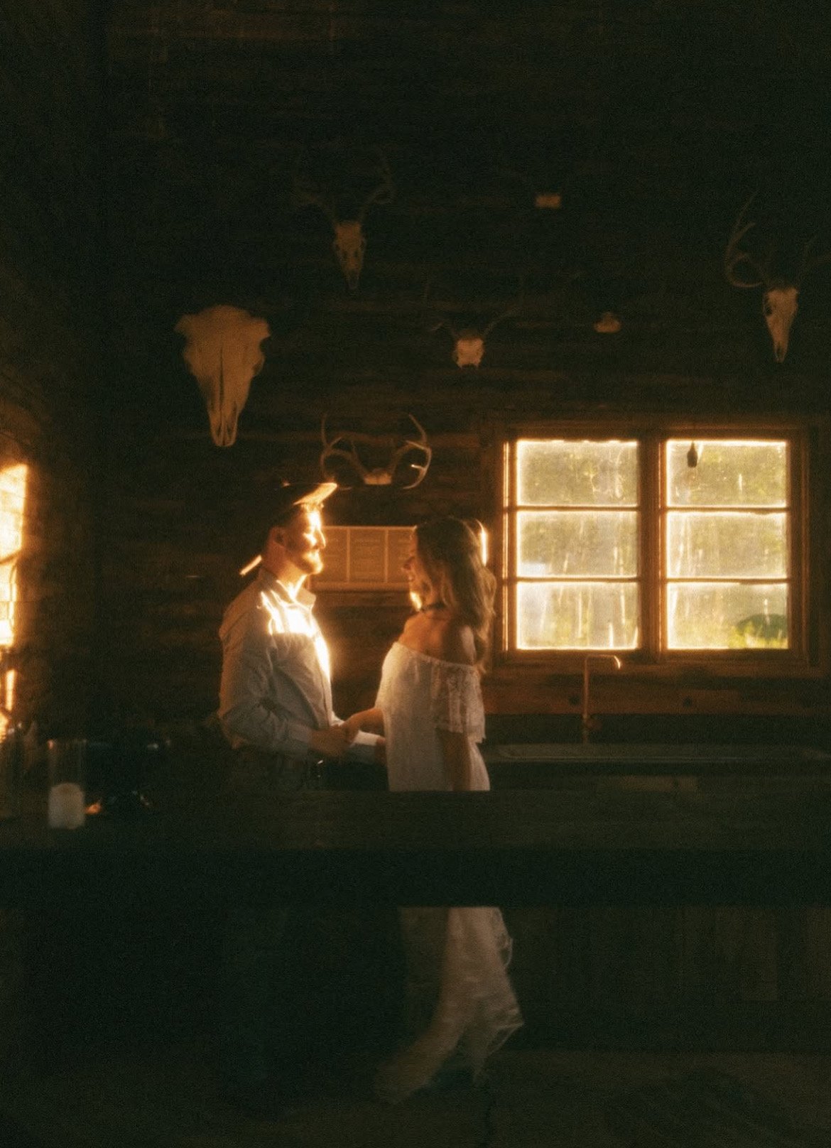 Sunbeam lovers at The Snug at Edelweiss Ranch