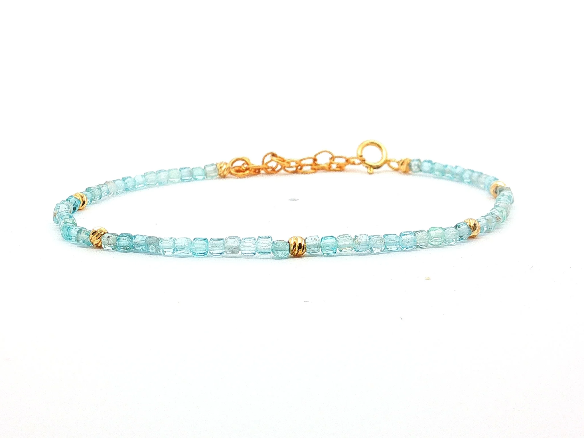 Apatite Cube Micro Strand