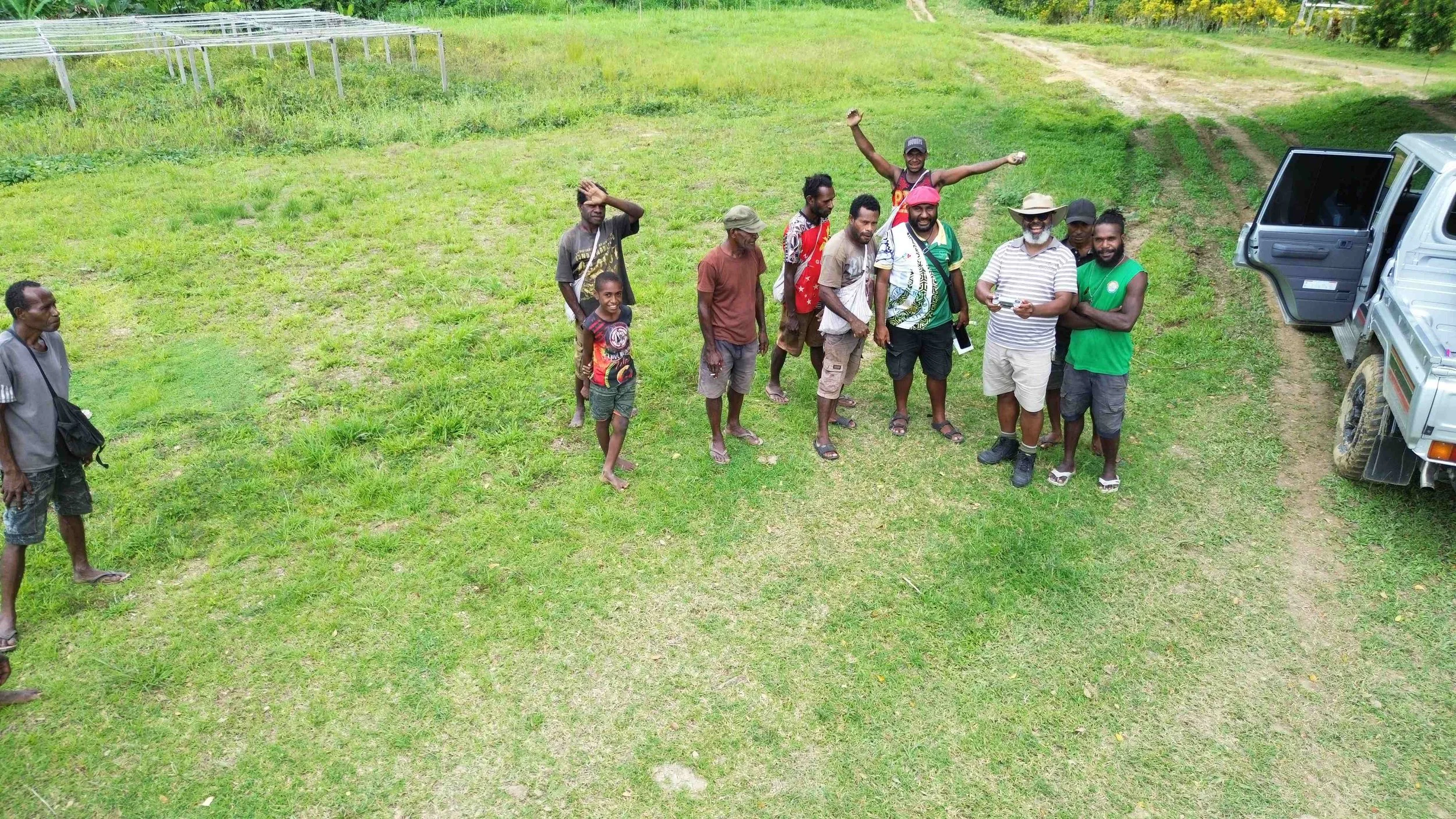 Farmer-Group-Photo-at-Chuar-Cocoa-Event-Federice-Estates