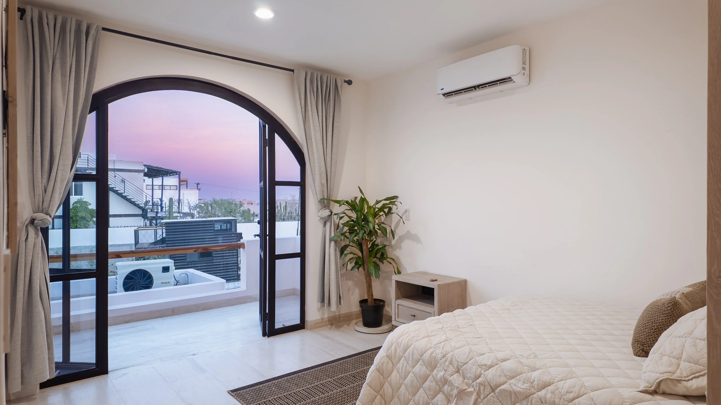 2nd Bedroom-8 (1).jpg