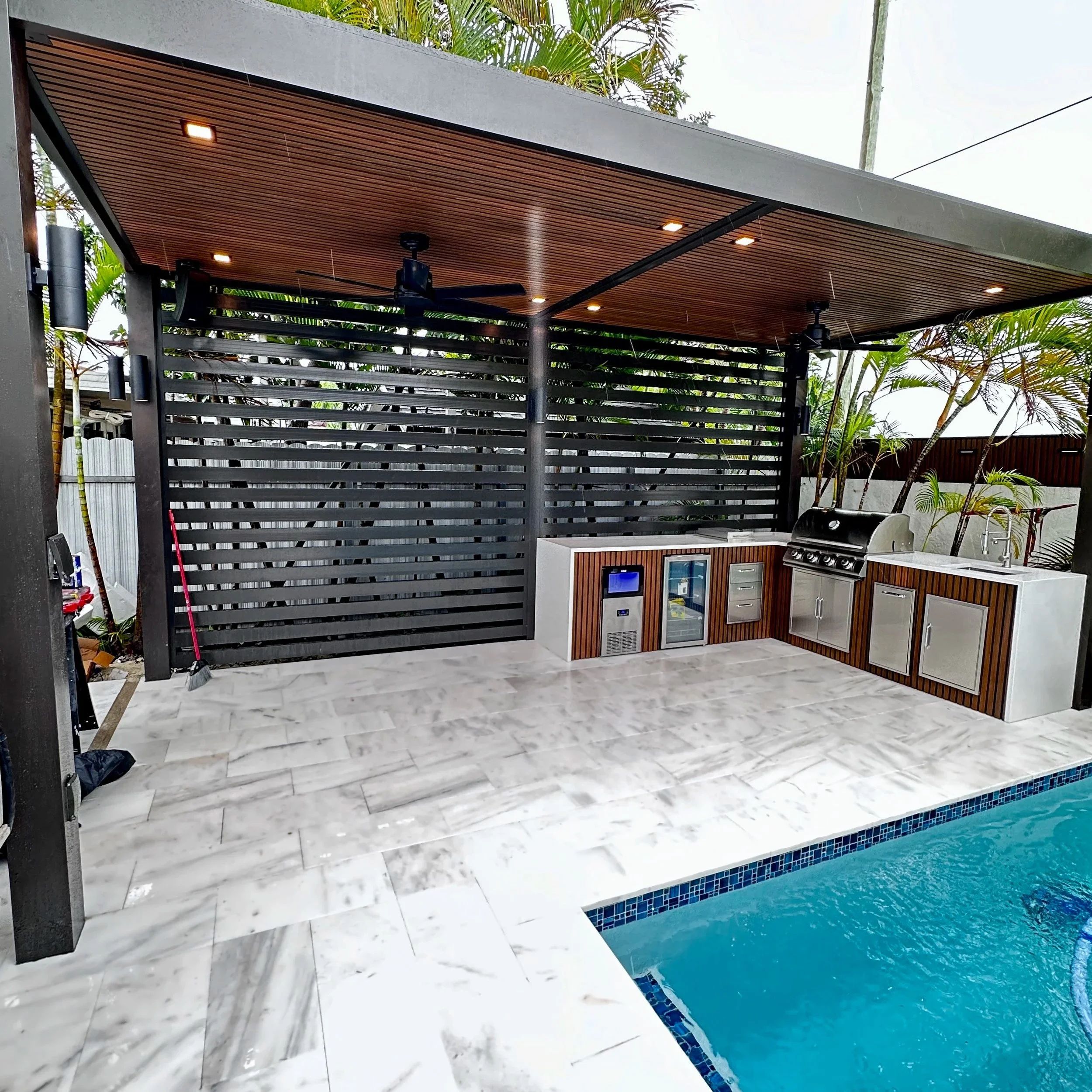 PERGOLAS AND PORCHES