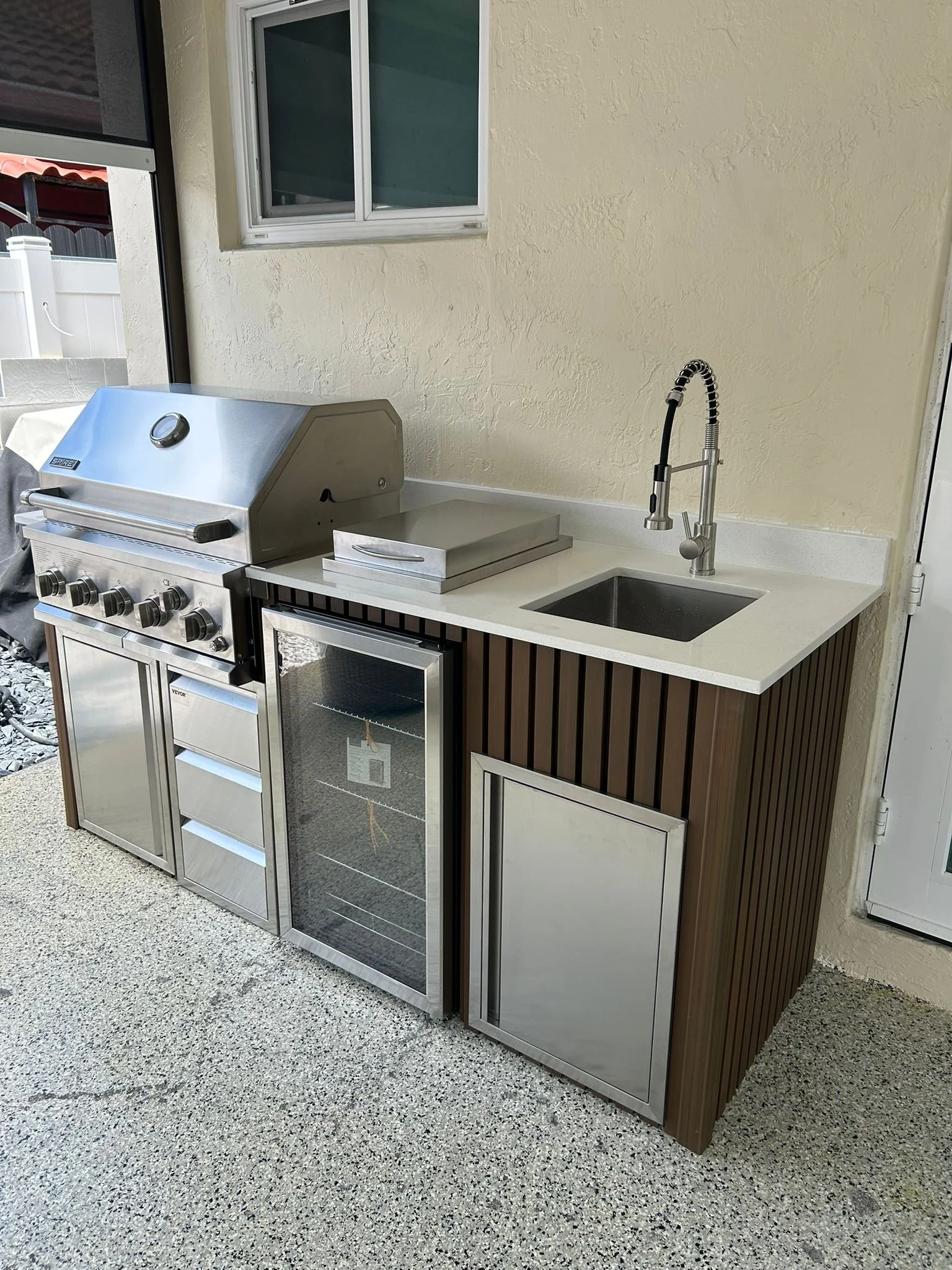 otra 8cda88fc243e 2.JPG