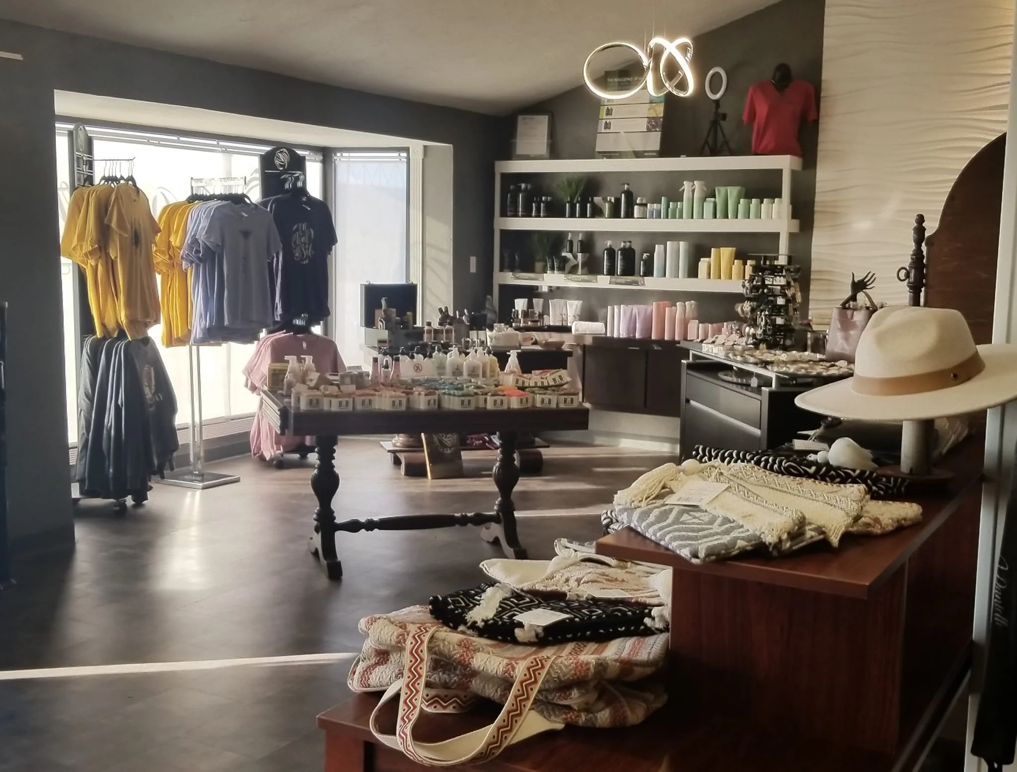 Retail & Hospitality