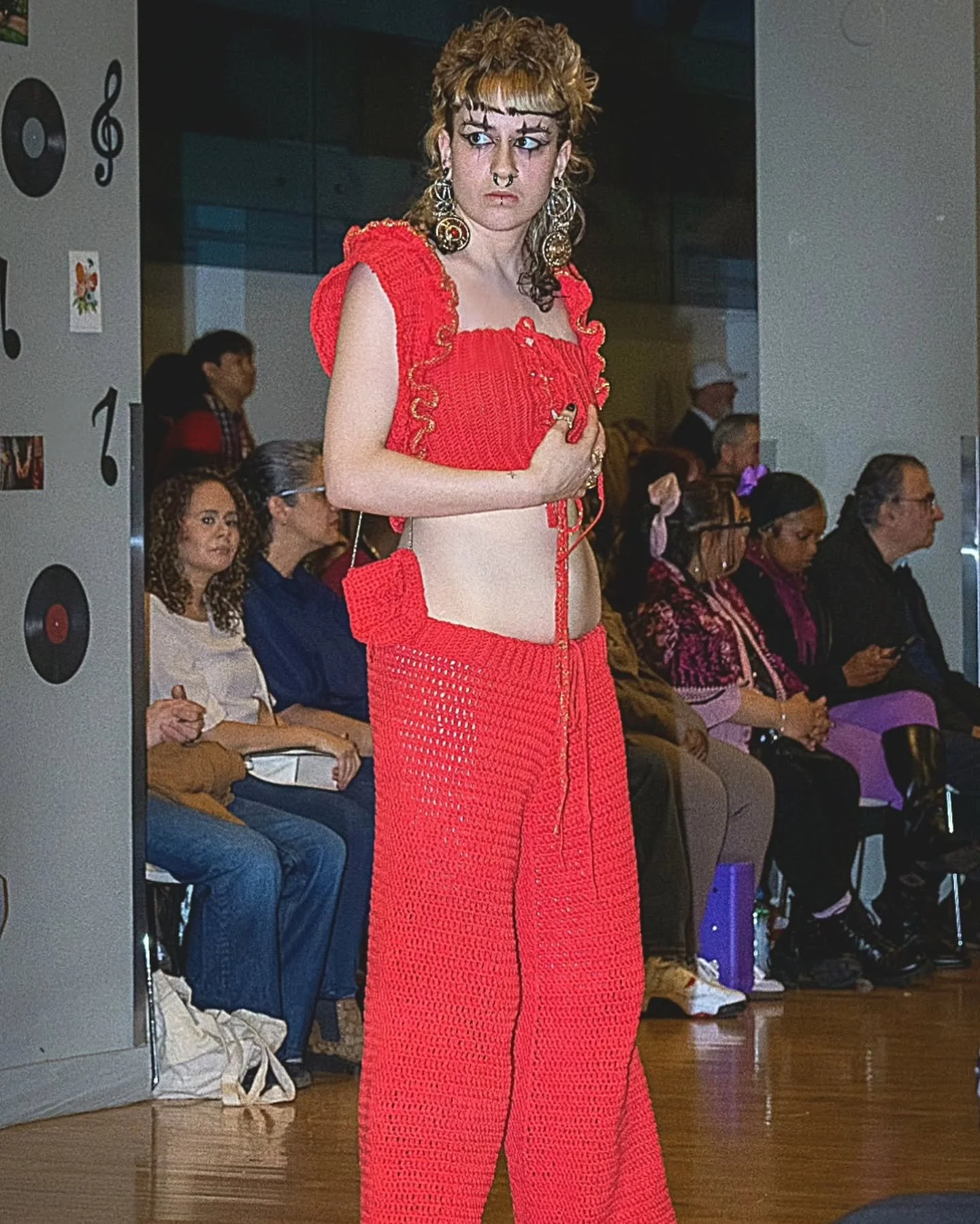 ☆The Devil☆
☆
The fifth and final look in my collection, Devil's Sweetheart, for Picture Perfect's spring 2025 fashion show is, The Devil. This set emulates the lurking schemer, waiting for you to fall into their trap; the antagonist you secretly wan