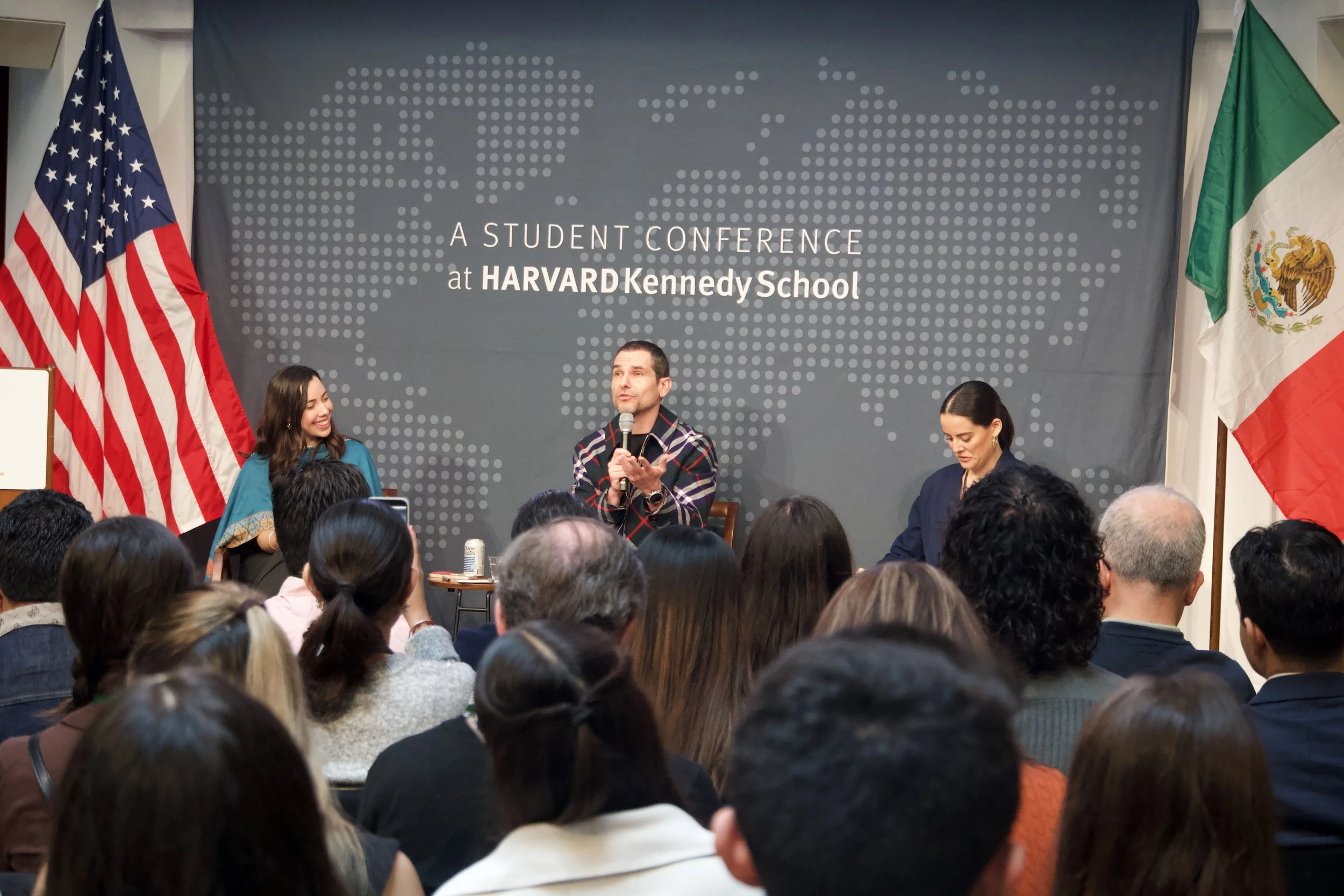 Alanxelmundo en Harvard